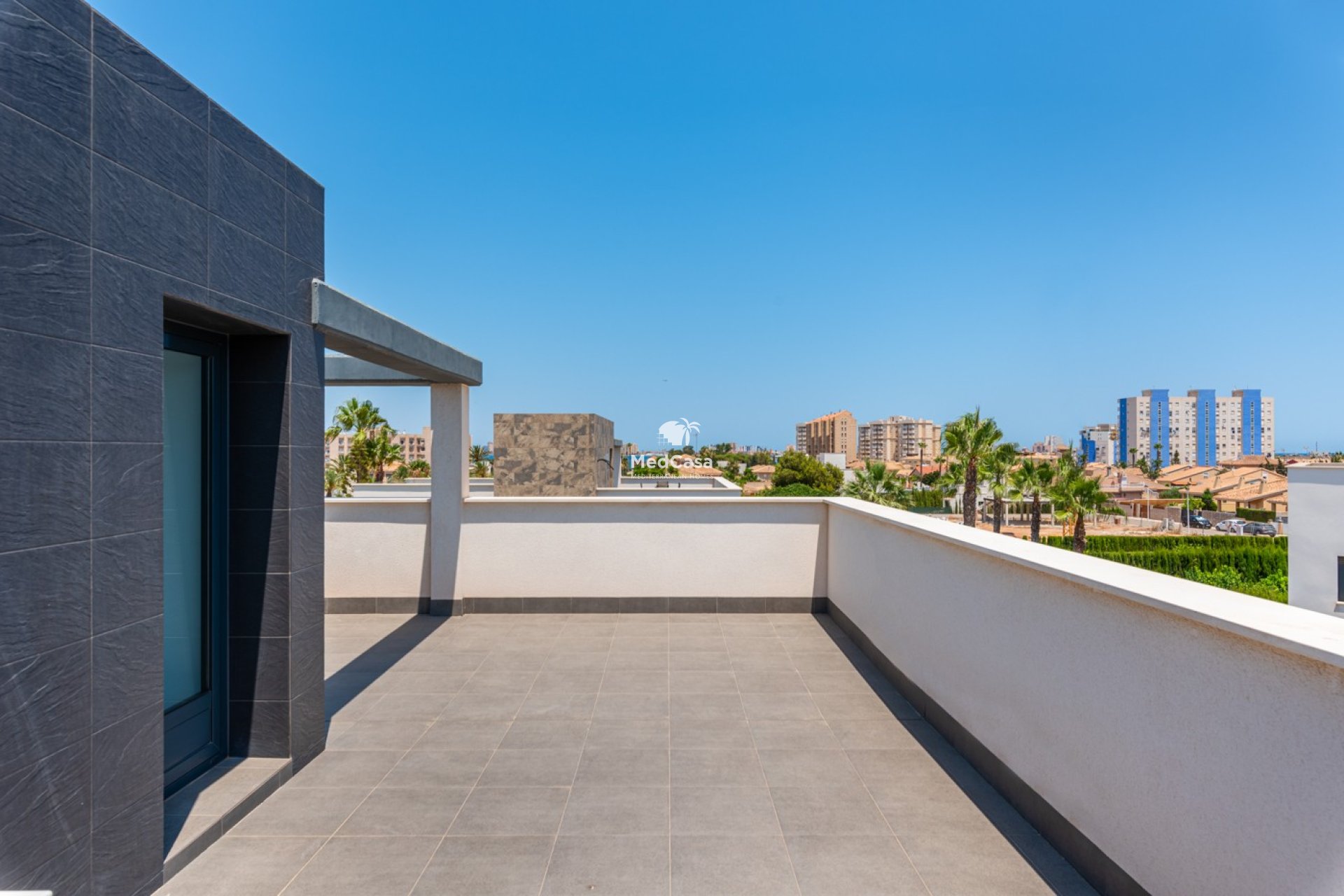 Obra nueva - Villa -
La Manga