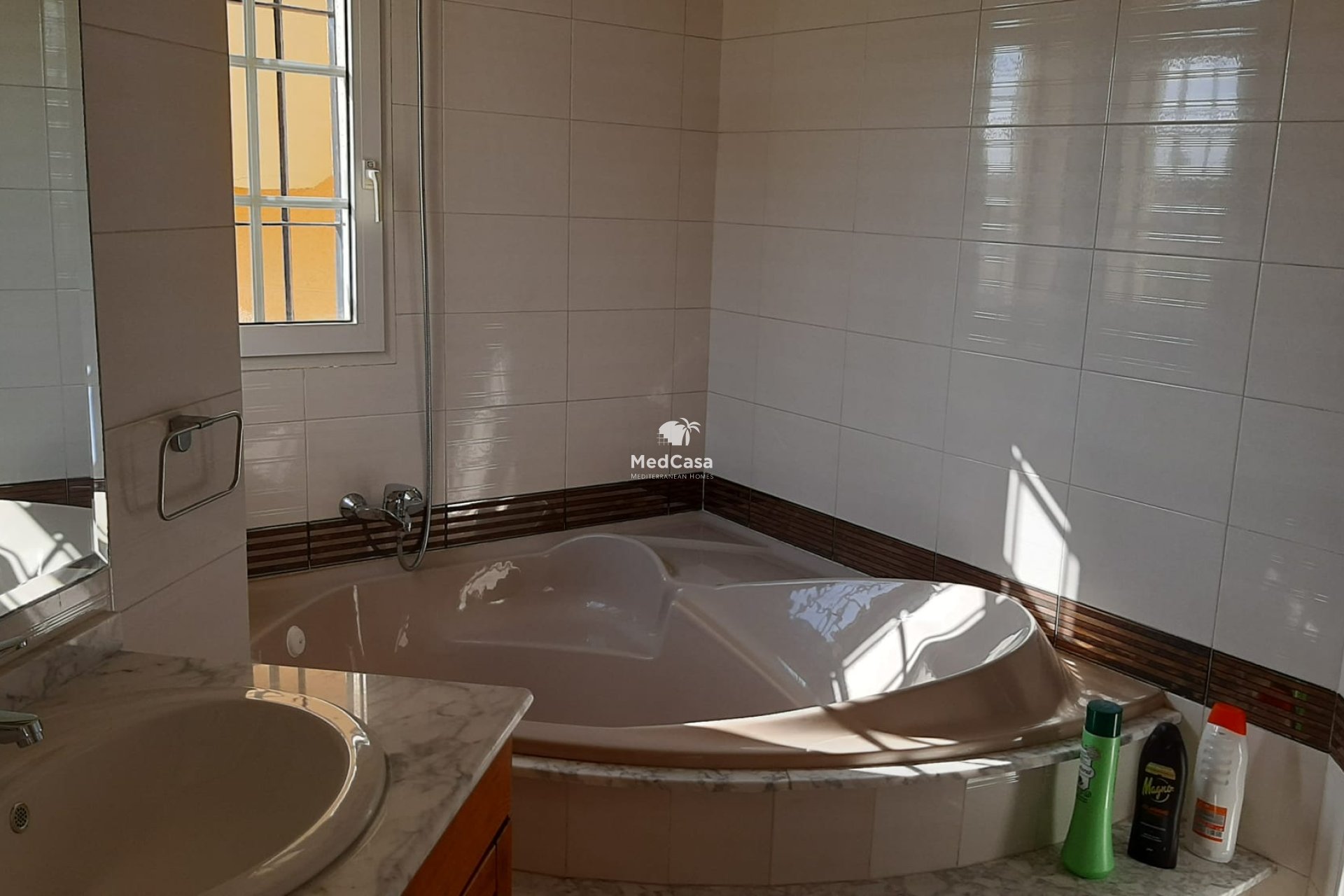 Obra nueva - Villa -
La Manga