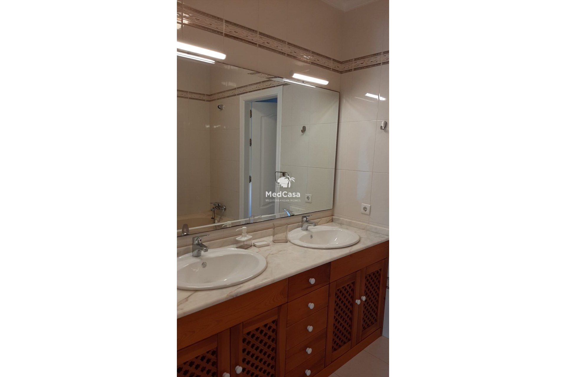 Obra nueva - Villa -
La Manga