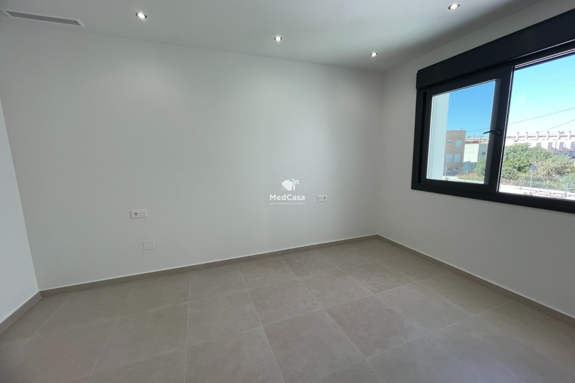 Obra nueva - Villa -
Las Heredades