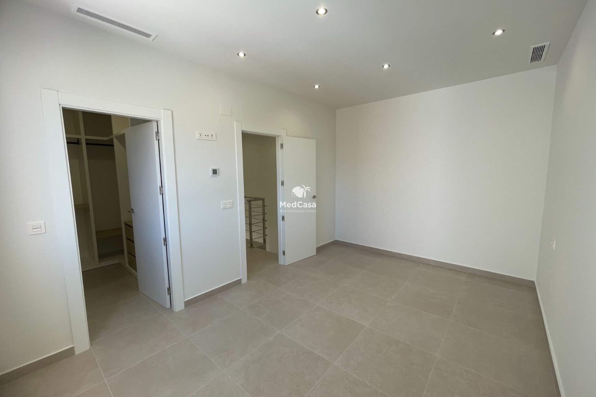 Obra nueva - Villa -
Las Heredades