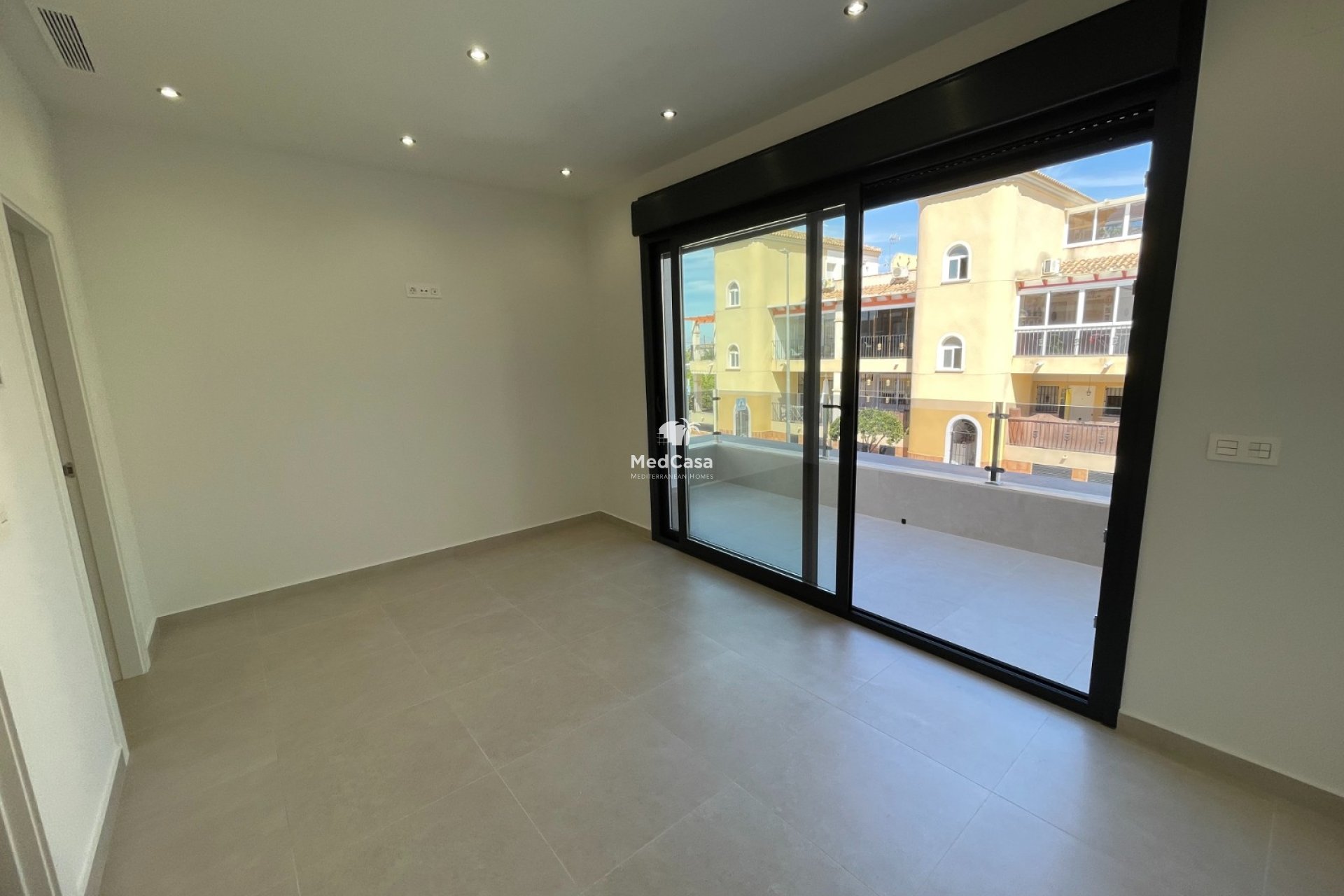 Obra nueva - Villa -
Las Heredades