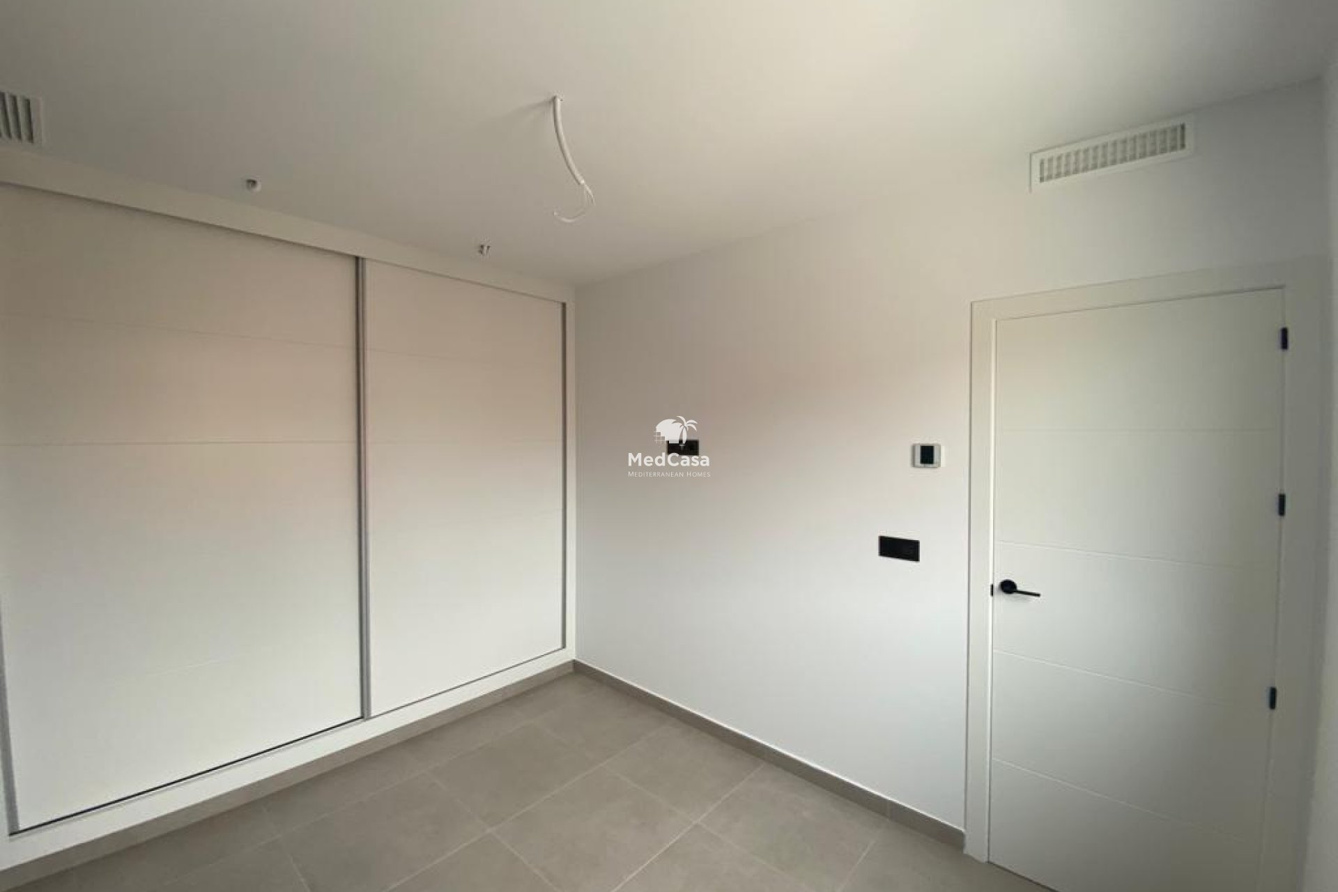 Obra nueva - Villa -
Los Alcázares