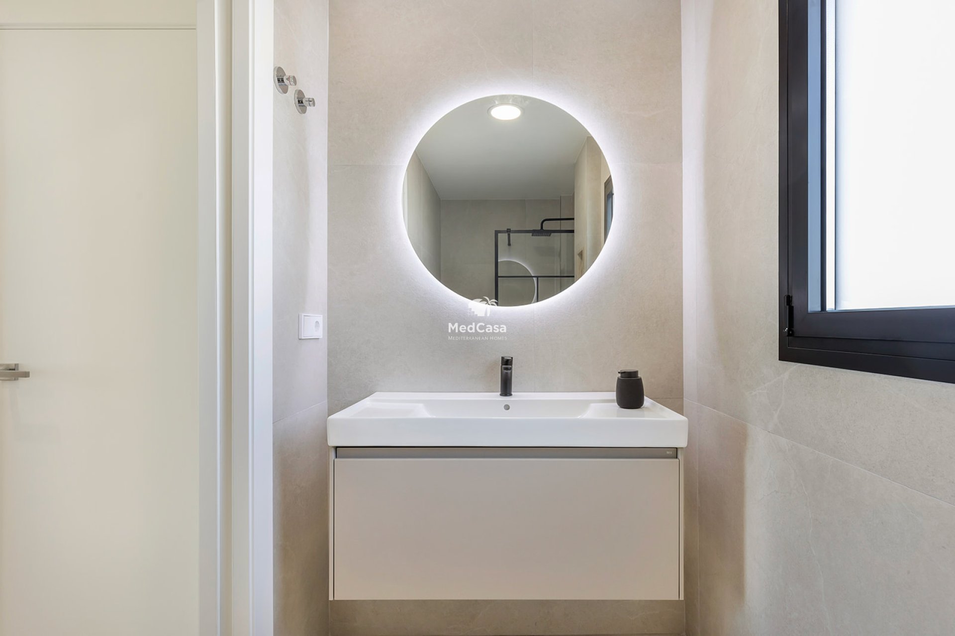 Obra nueva - Villa -
Los Alcázares