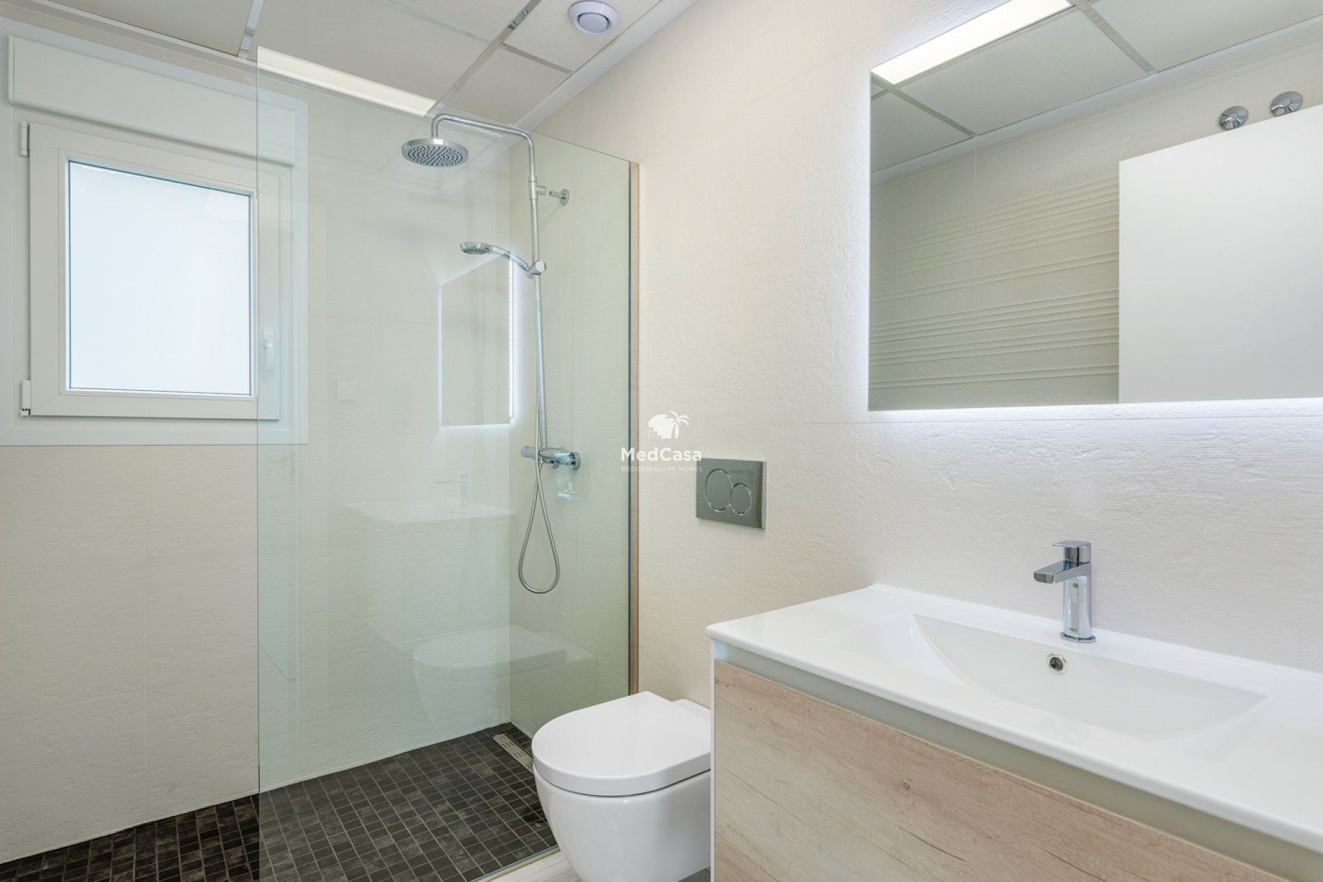 Obra nueva - Villa -
Los Montesinos