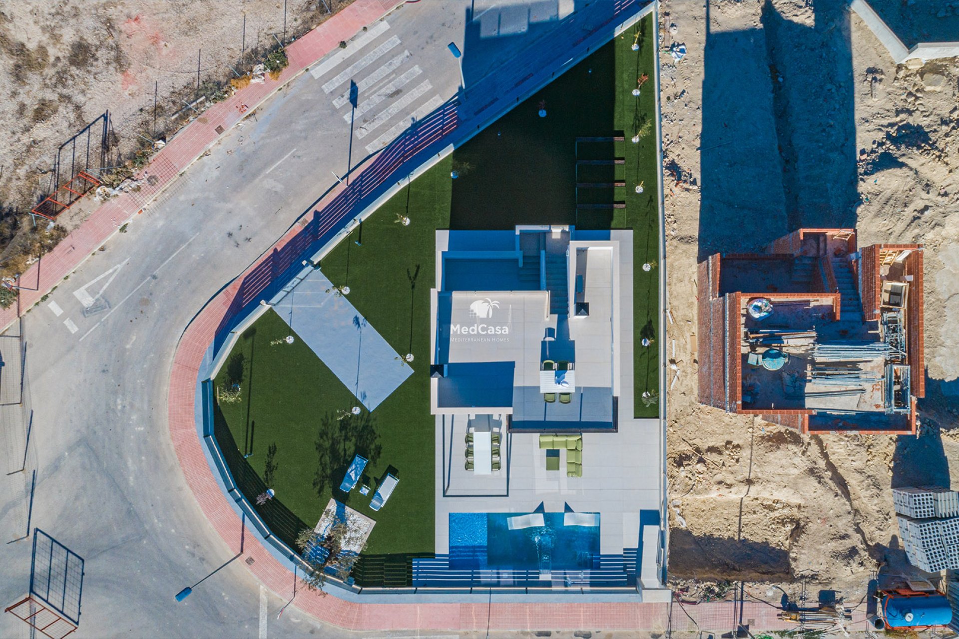 Obra nueva - Villa -
Muchamiel - Mutxamel