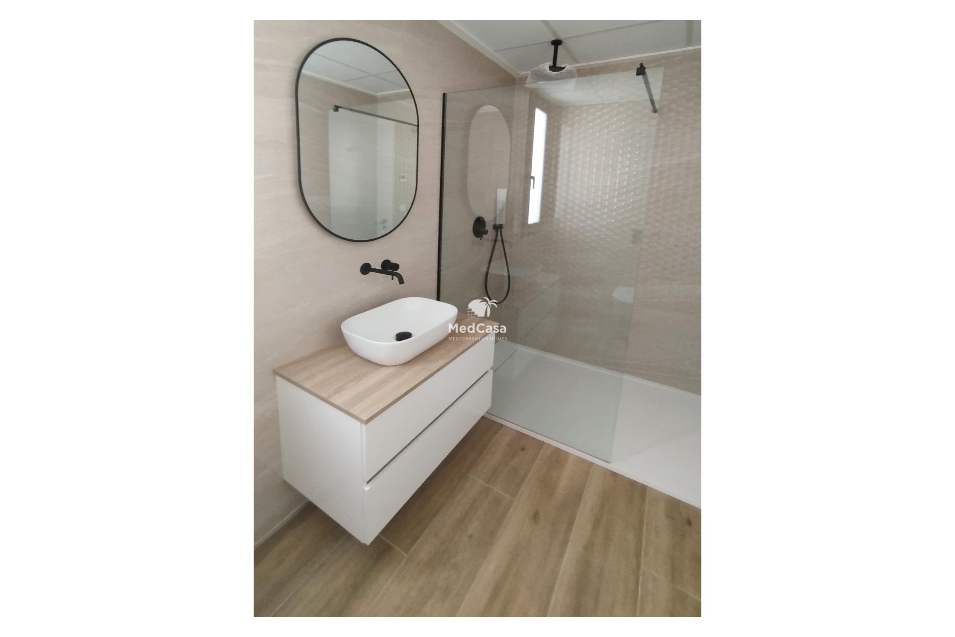 Obra nueva - Villa -
Polop de La Marina