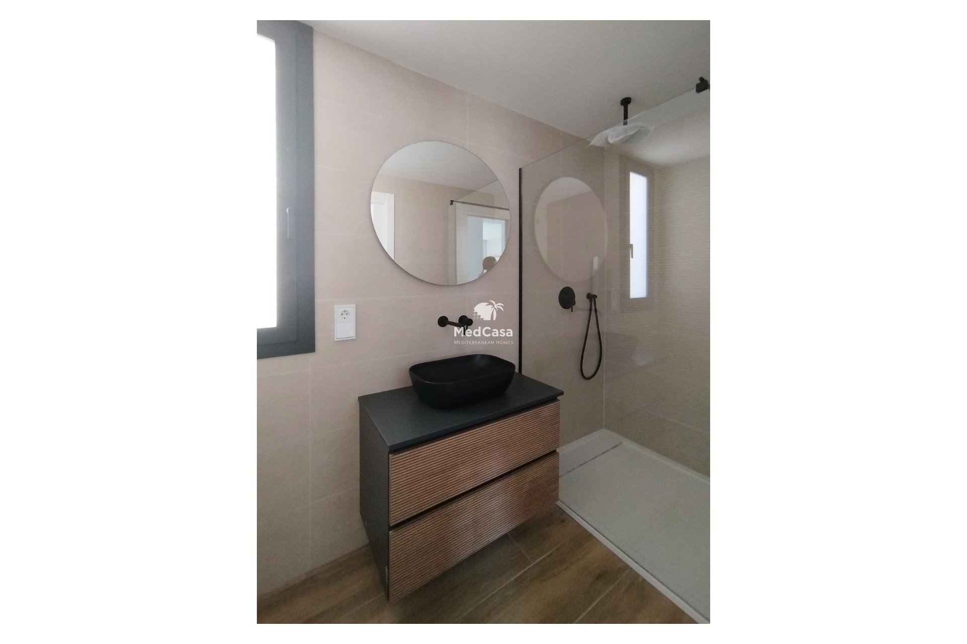 Obra nueva - Villa -
Polop de La Marina