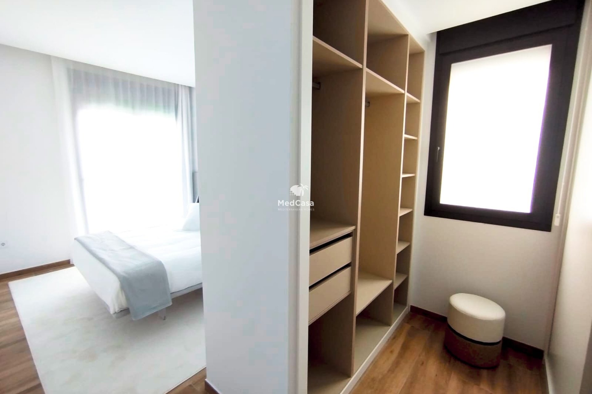 Obra nueva - Villa -
Polop de La Marina