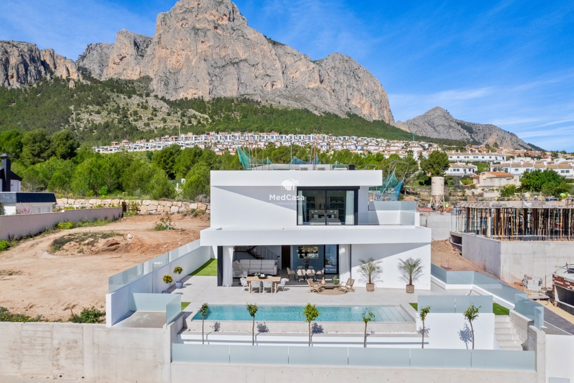 Obra nueva - Villa -
Polop de La Marina