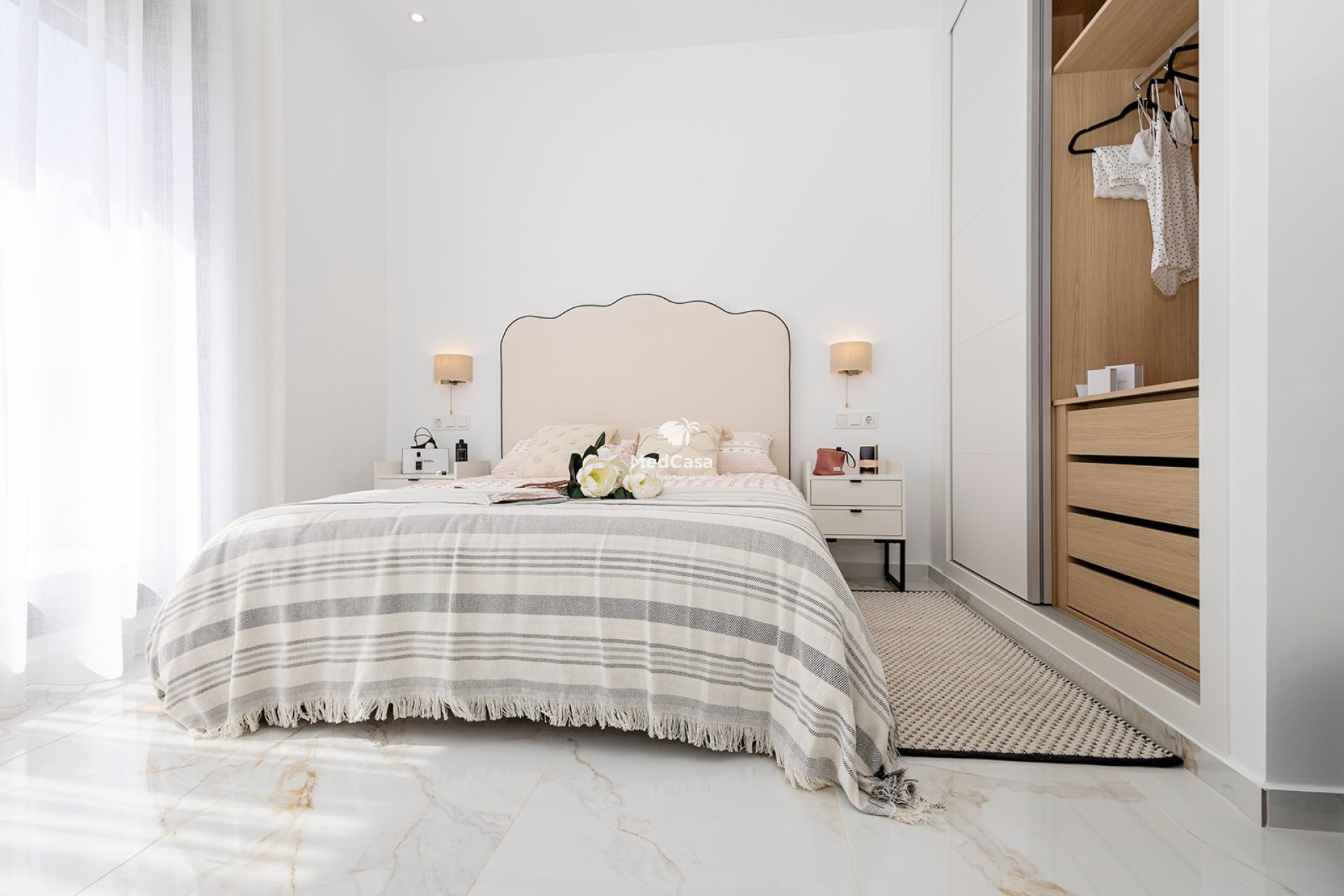 Obra nueva - Villa -
Polop de La Marina