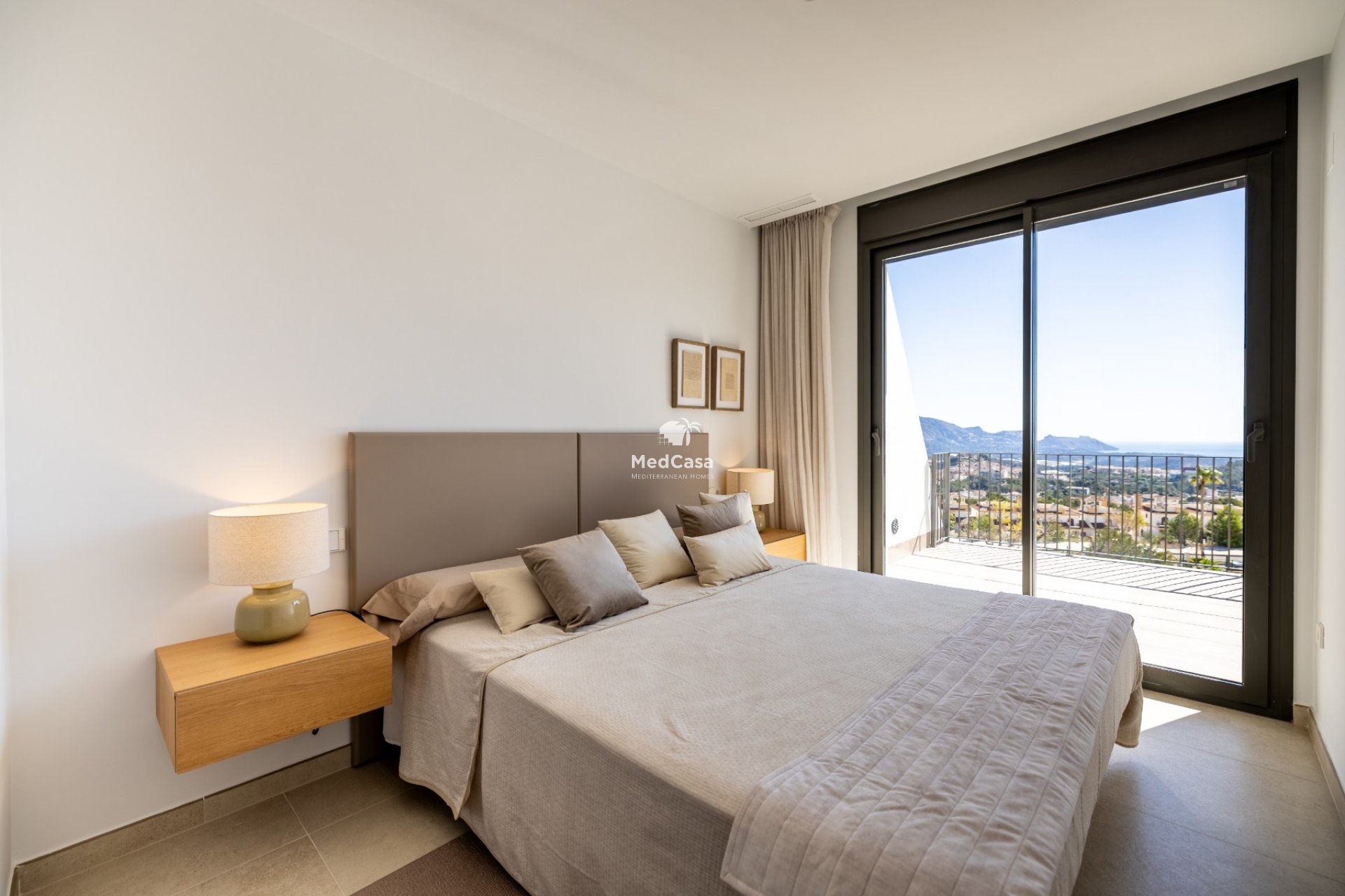 Obra nueva - Villa -
Polop de La Marina