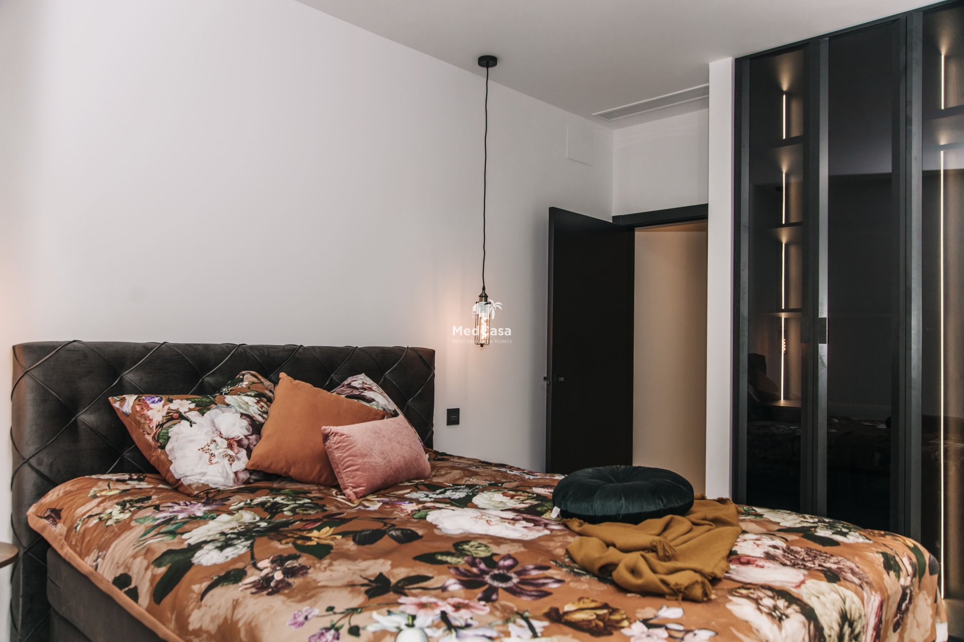 Obra nueva - Villa -
Rojales