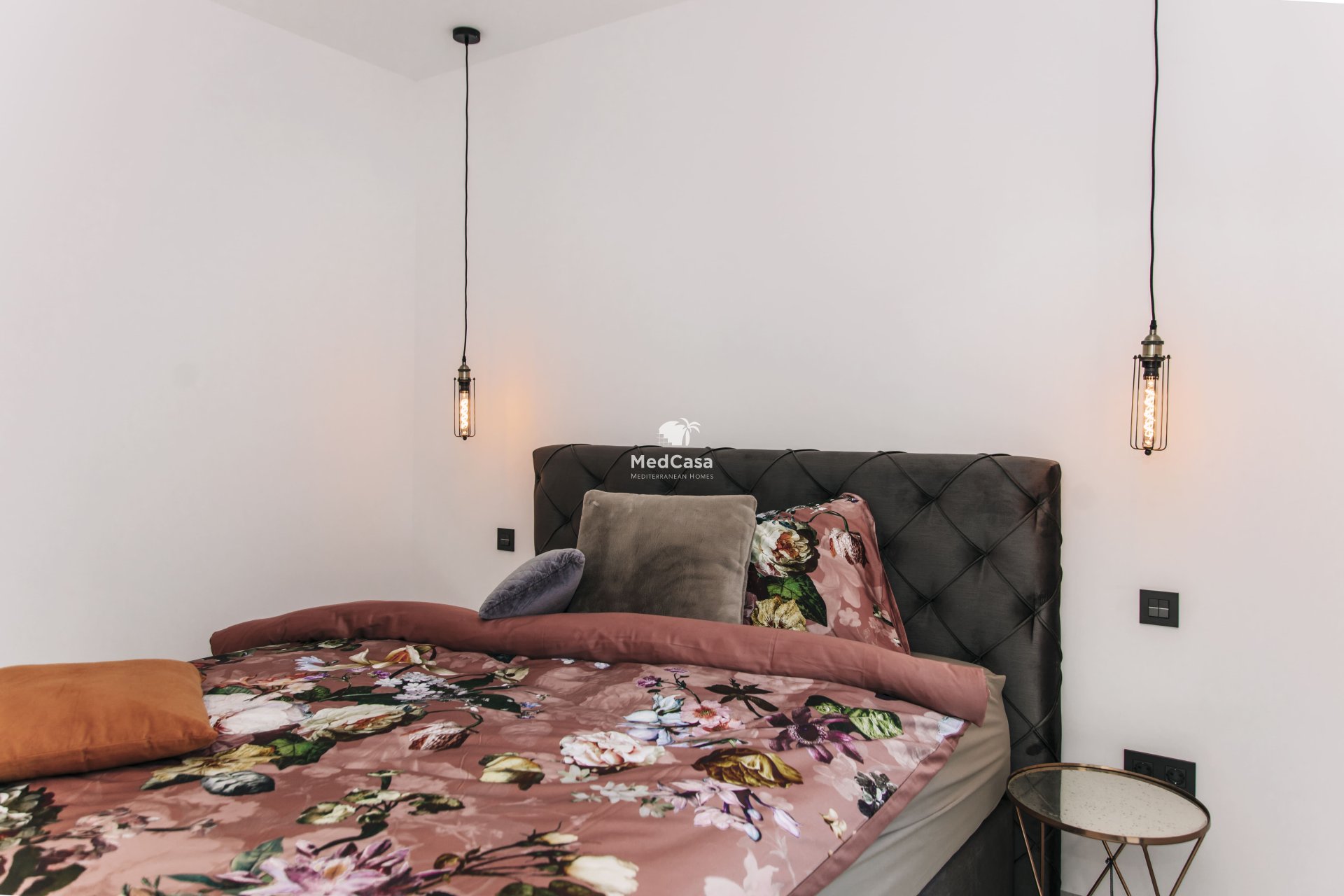 Obra nueva - Villa -
Rojales