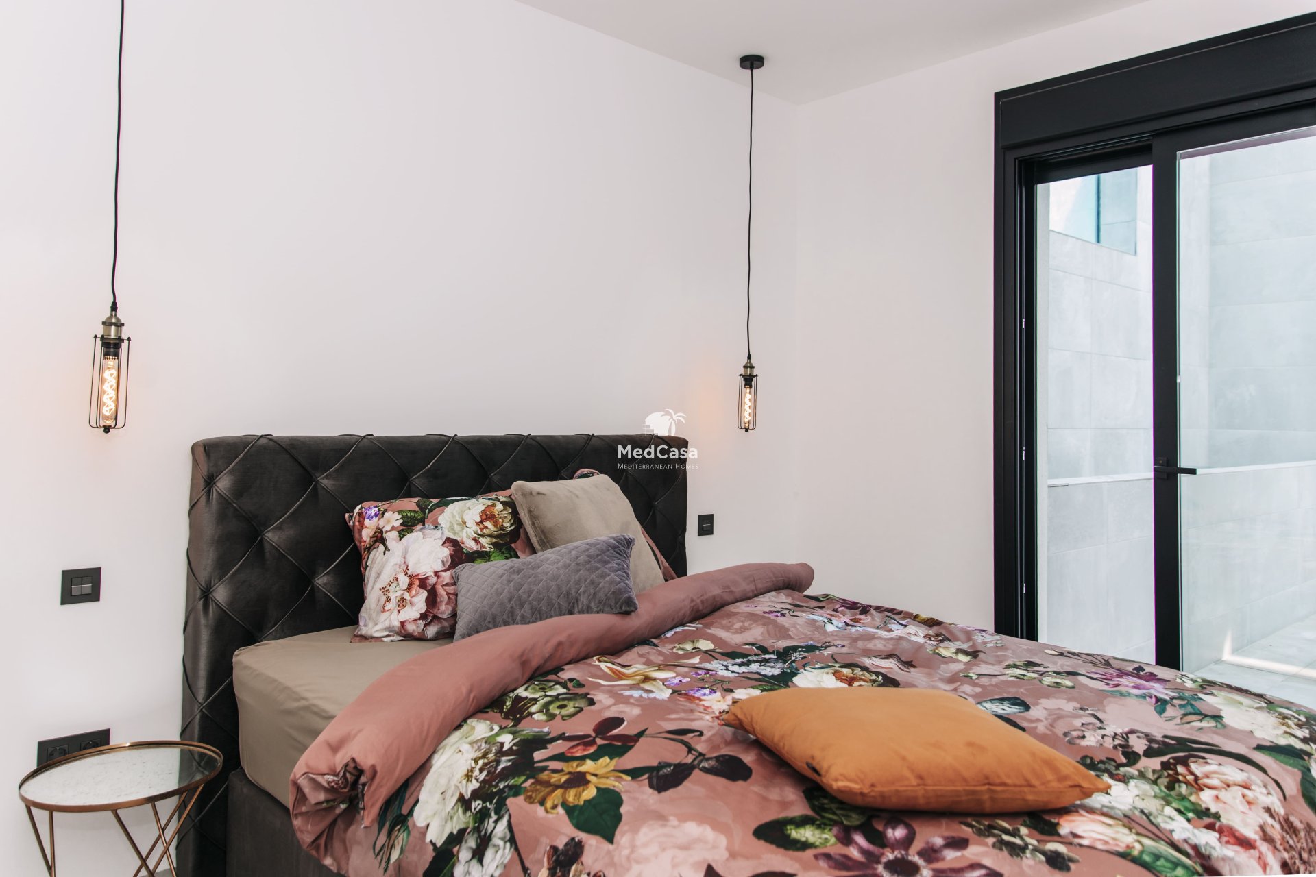 Obra nueva - Villa -
Rojales