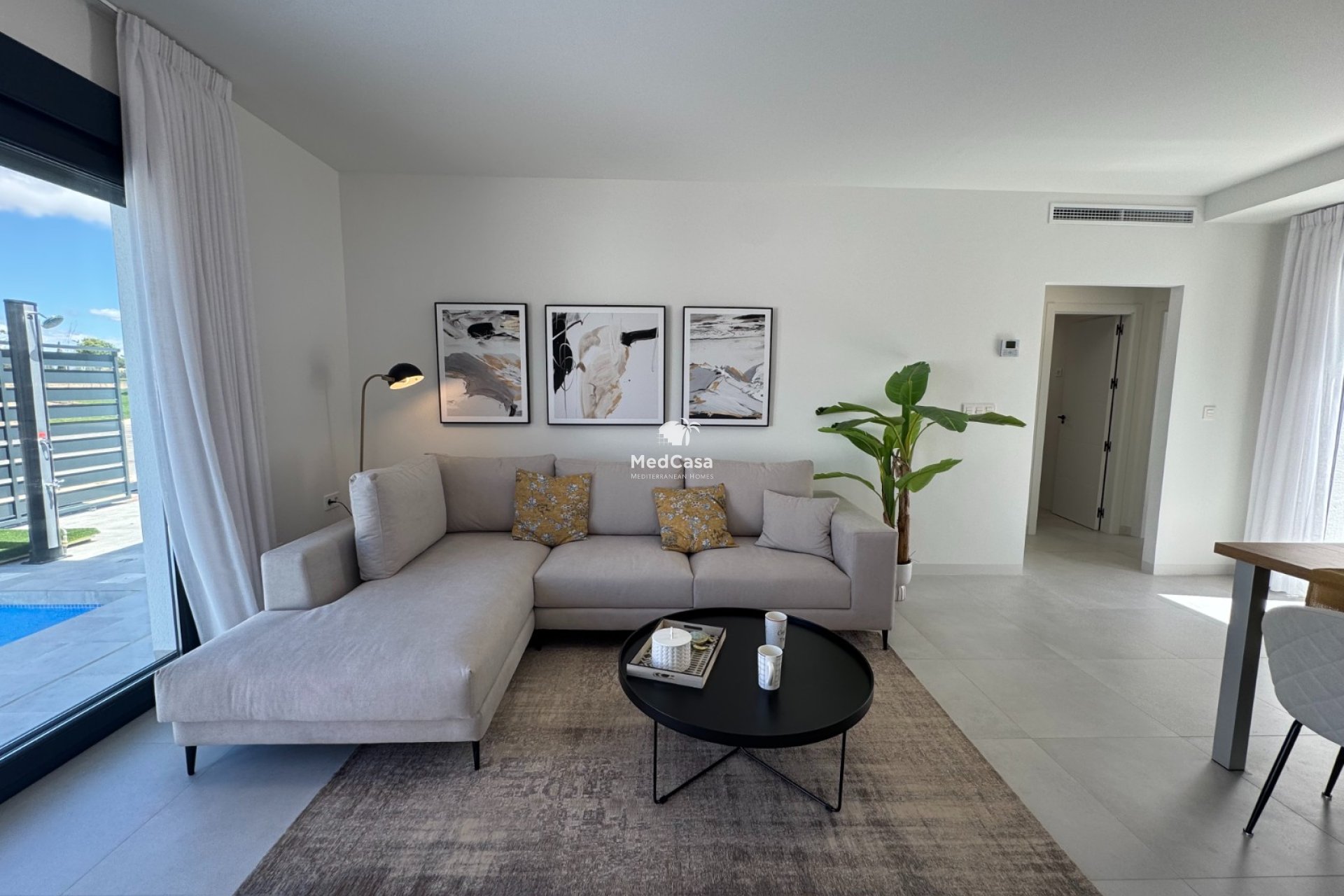 Obra nueva - Villa -
Roldan