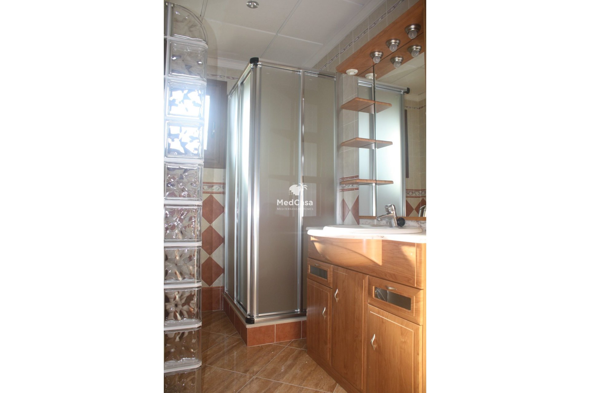 Obra nueva - Villa -
Torrevieja