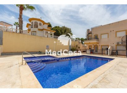 Penthousewohnung - Wiederverkauf - Orihuela Costa -
                Villamartín