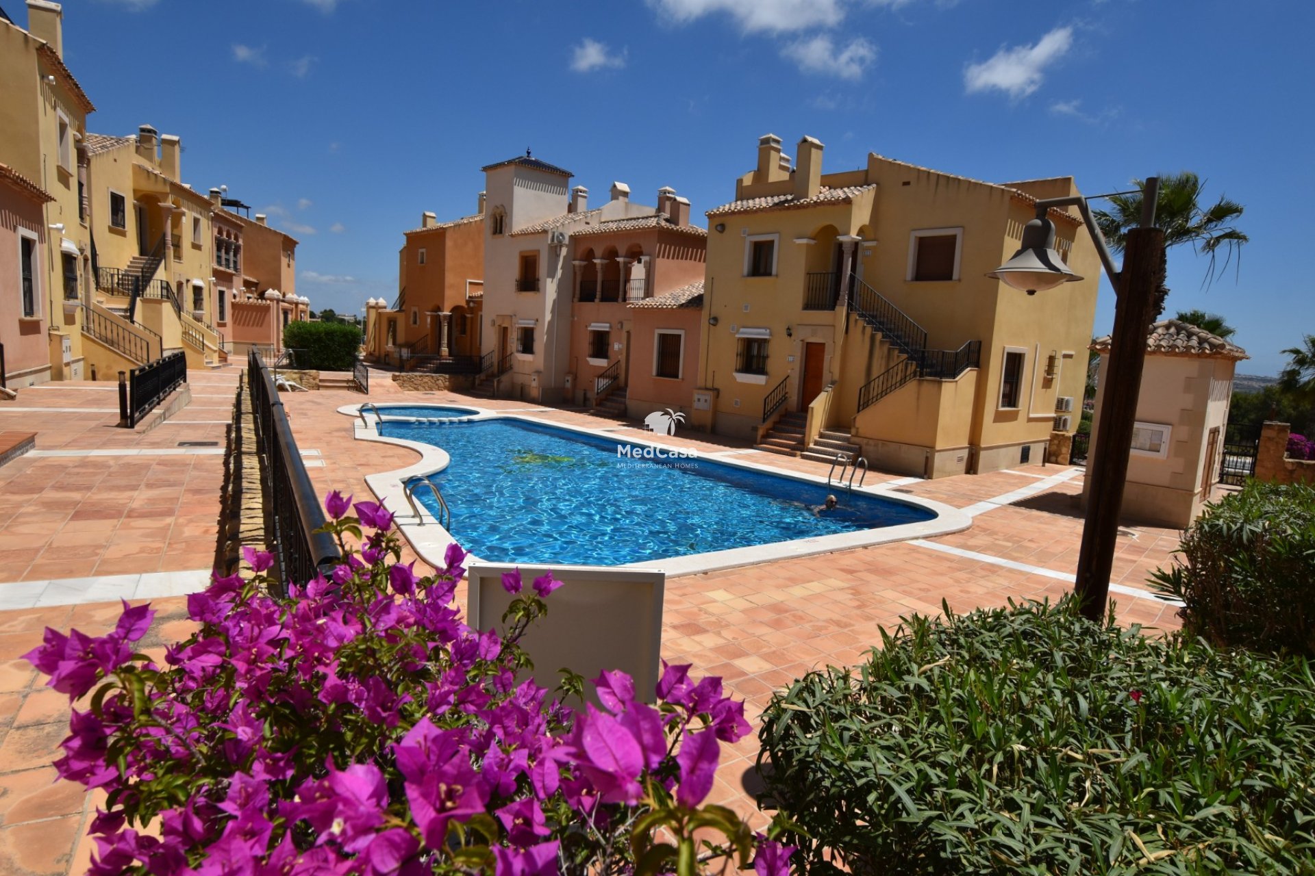 Resale - Apartment -
Algorfa - La finca Golf