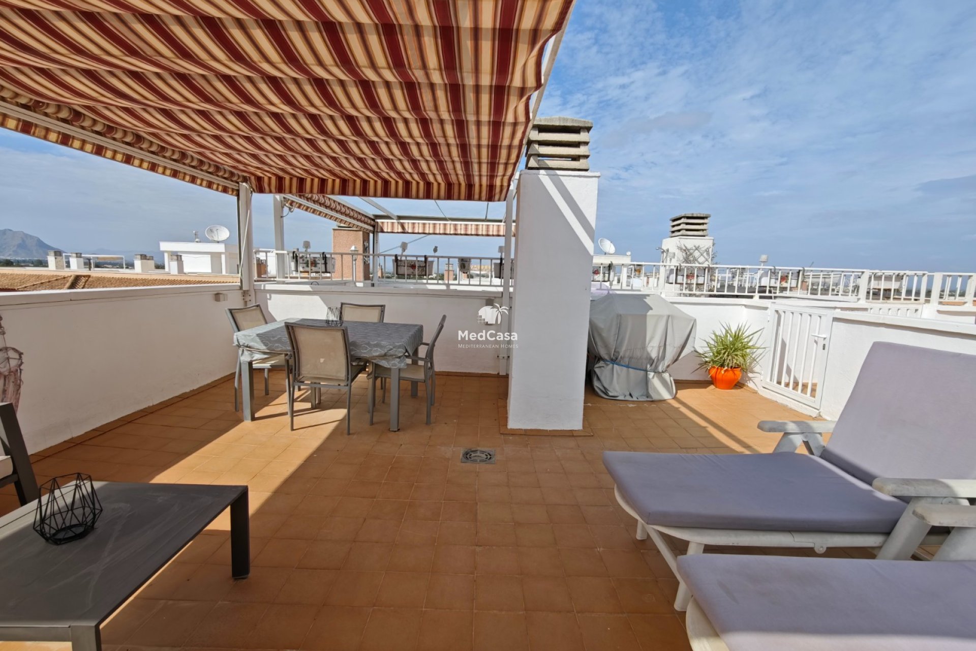 Resale - Apartment -
Algorfa