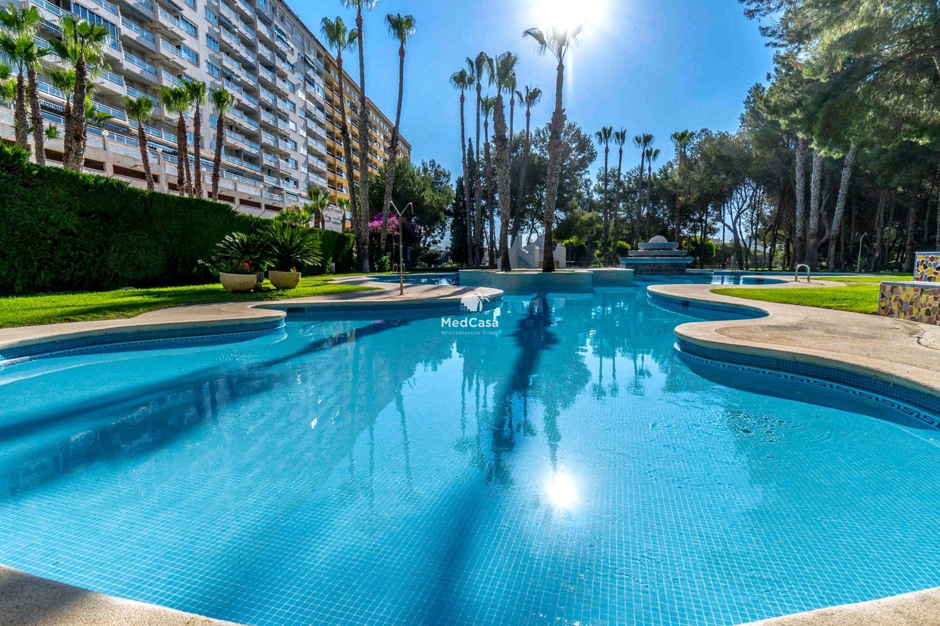 Resale - Apartment -
Alicante - Campoamor