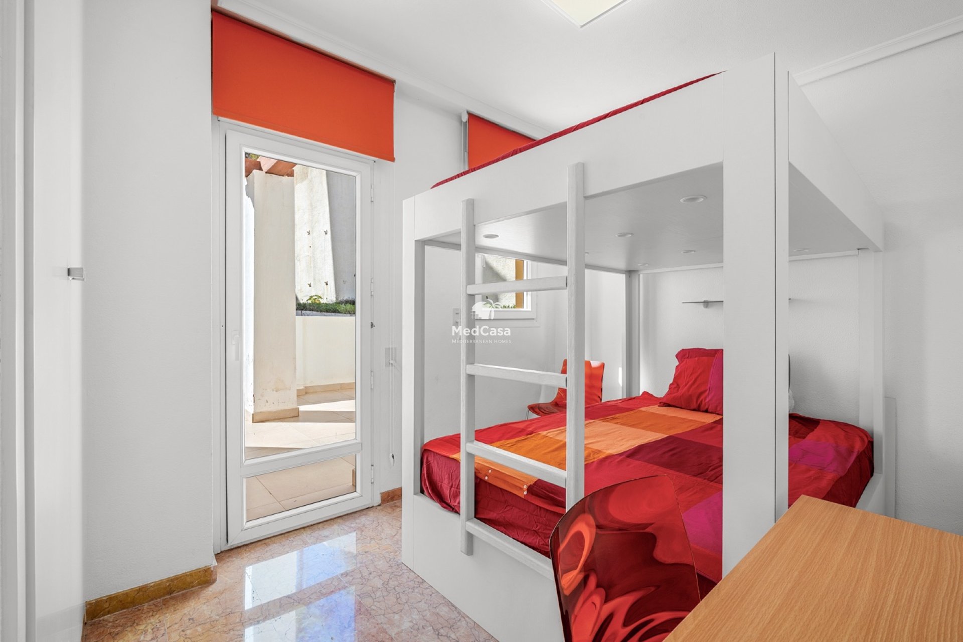 Resale - Apartment -
Altea - La Serra