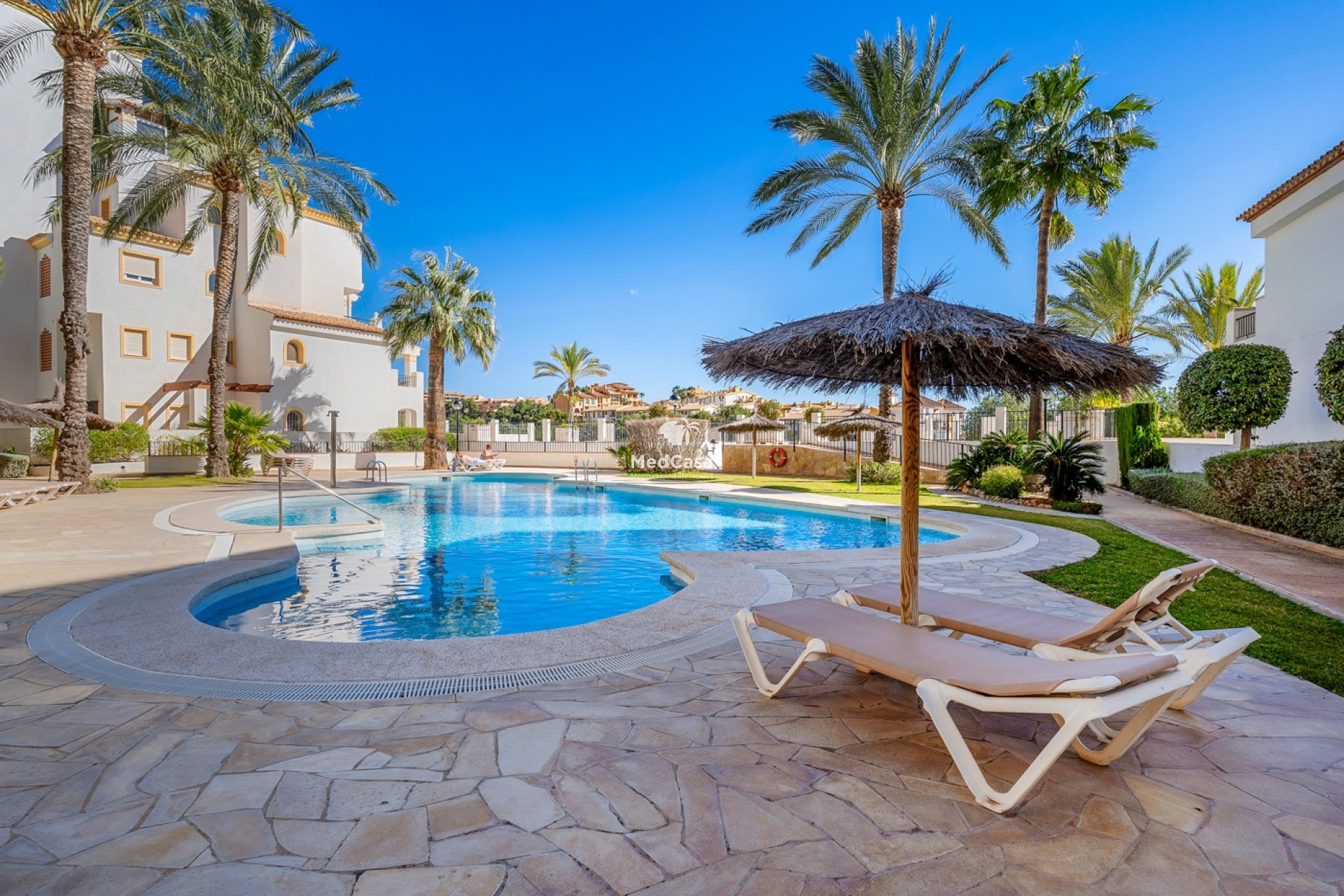 Resale - Apartment -
Altea - La Serra