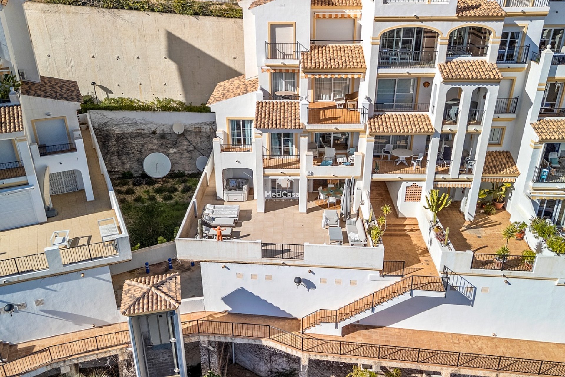 Resale - Apartment -
Altea - La Serra