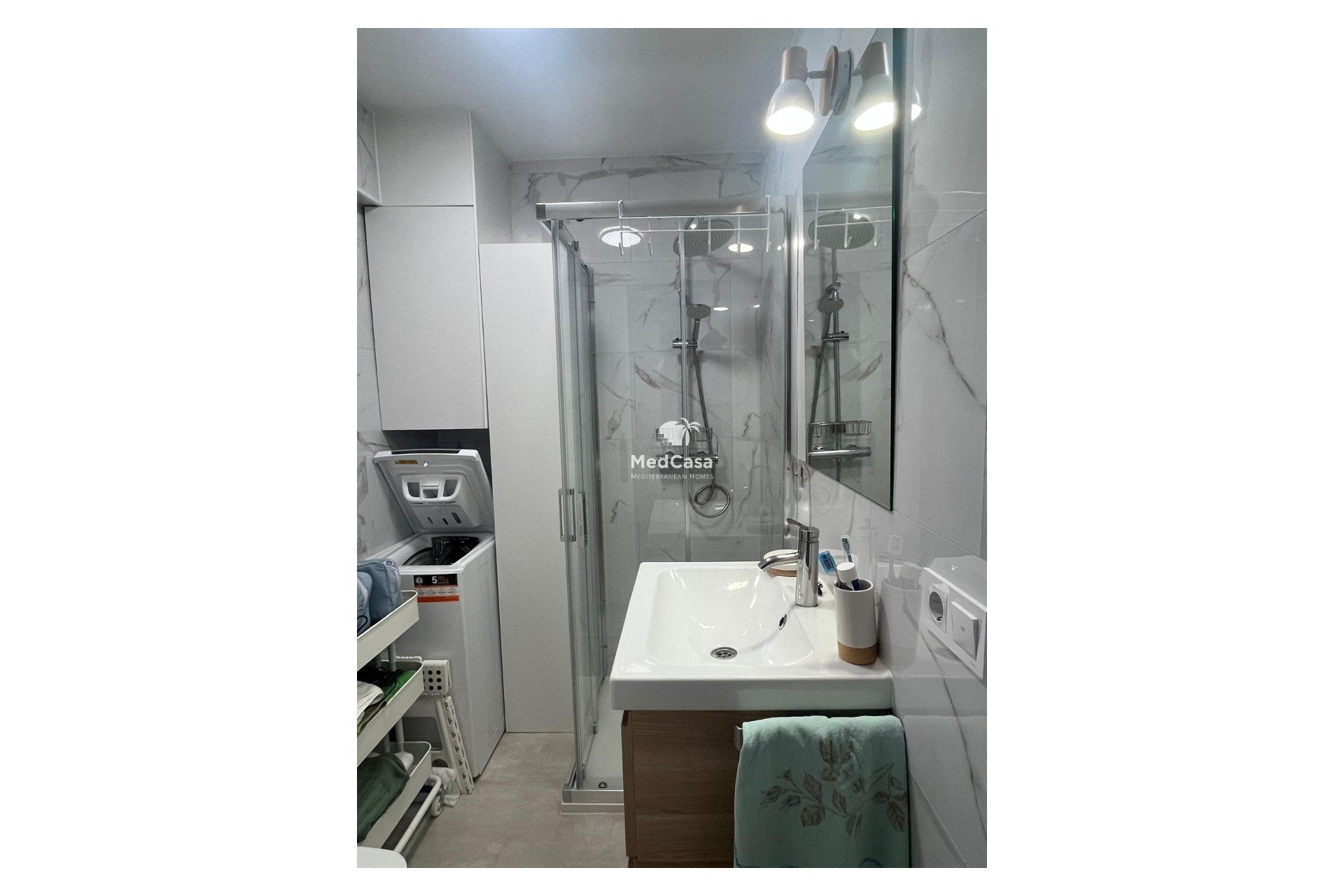 Resale - Apartment -
Benidorm - Levante