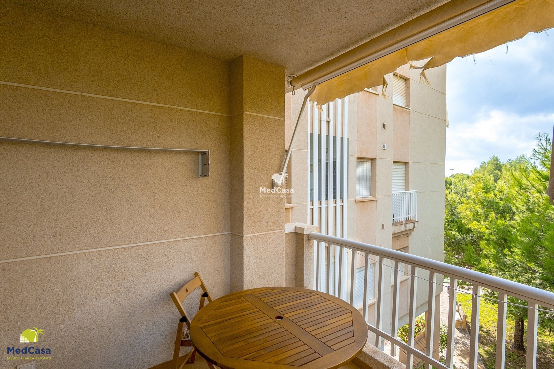 Resale - Apartment -
Campoamor