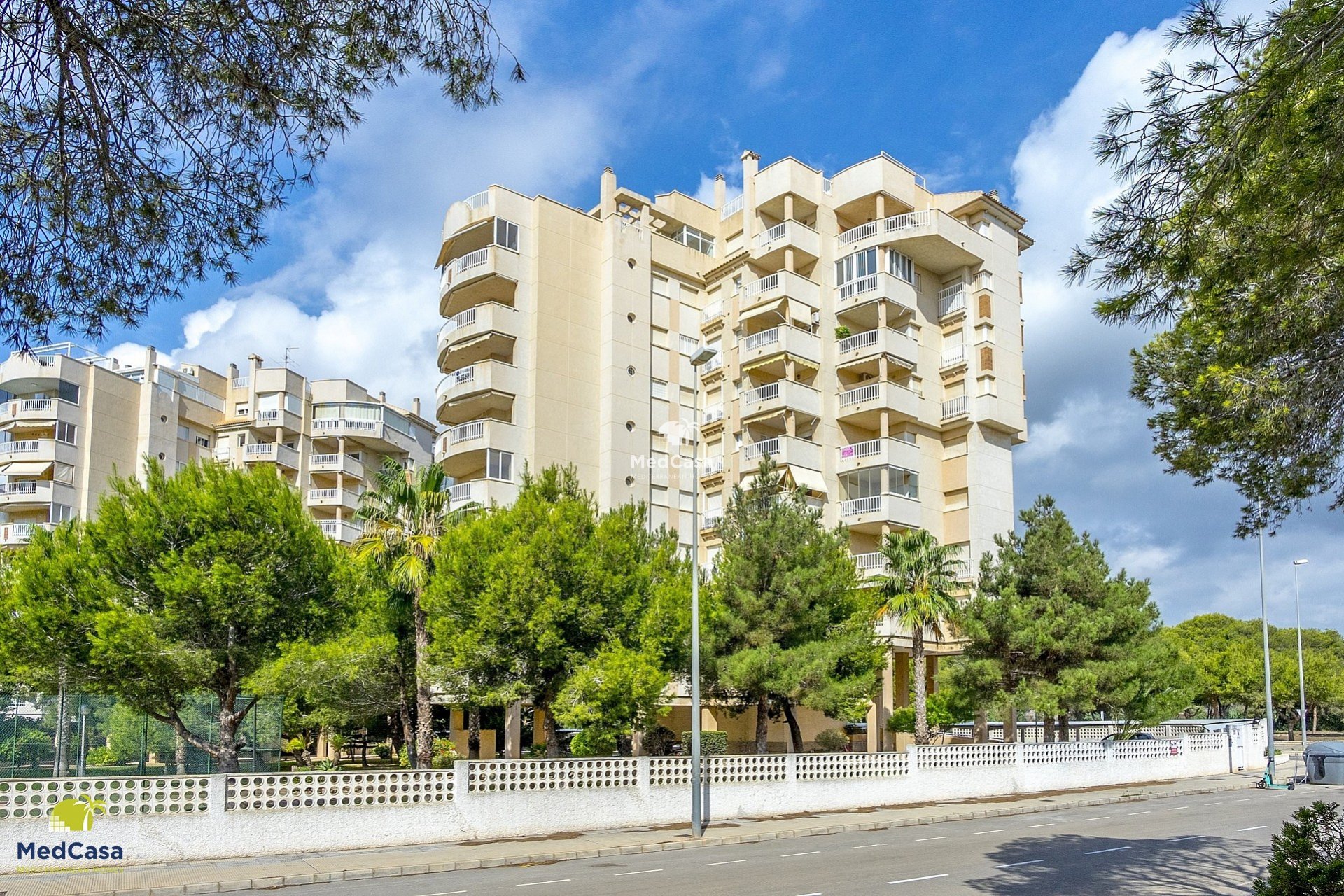 Resale - Apartment -
Campoamor