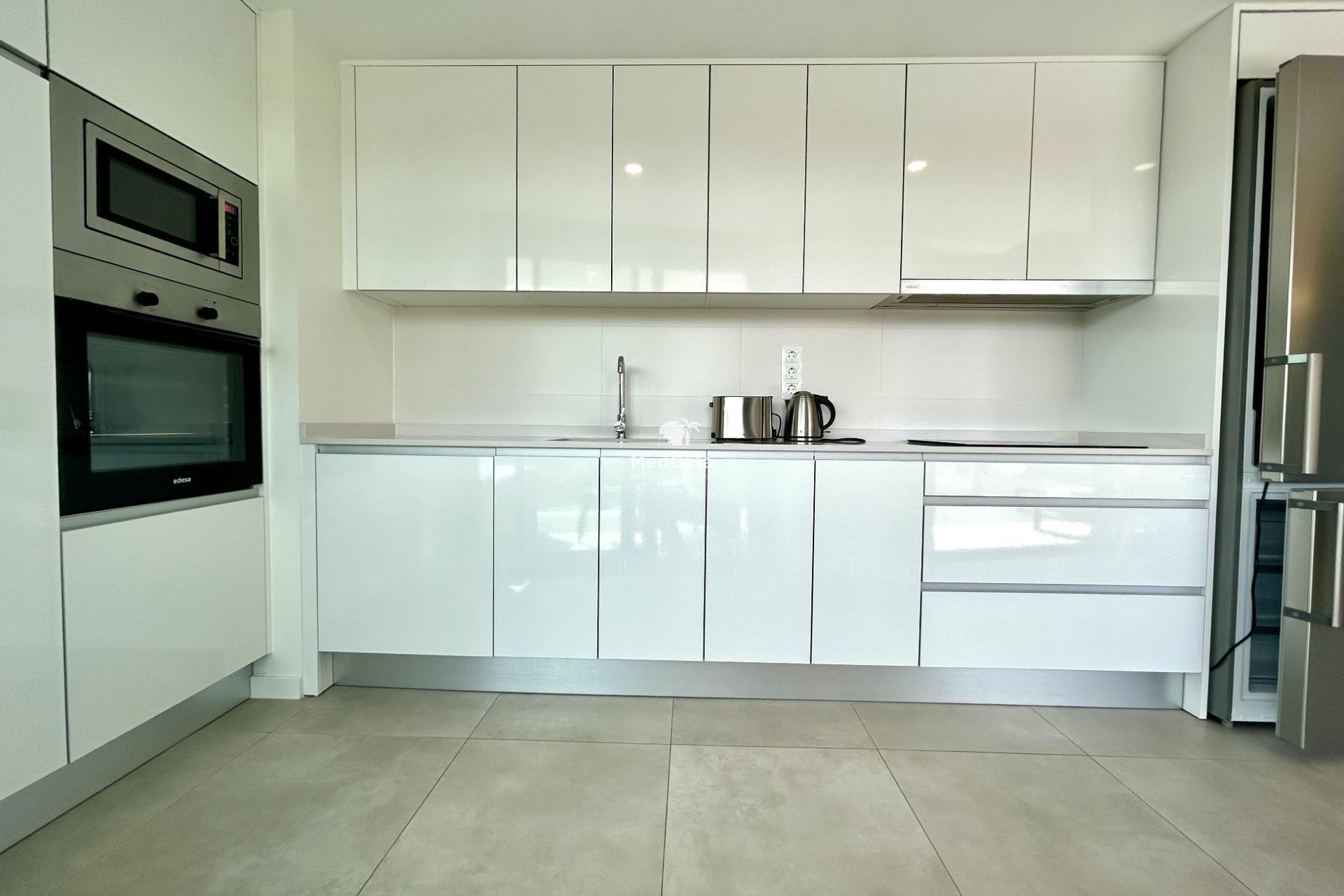 Resale - Apartment -
Dehesa de campoamor - Campoamor