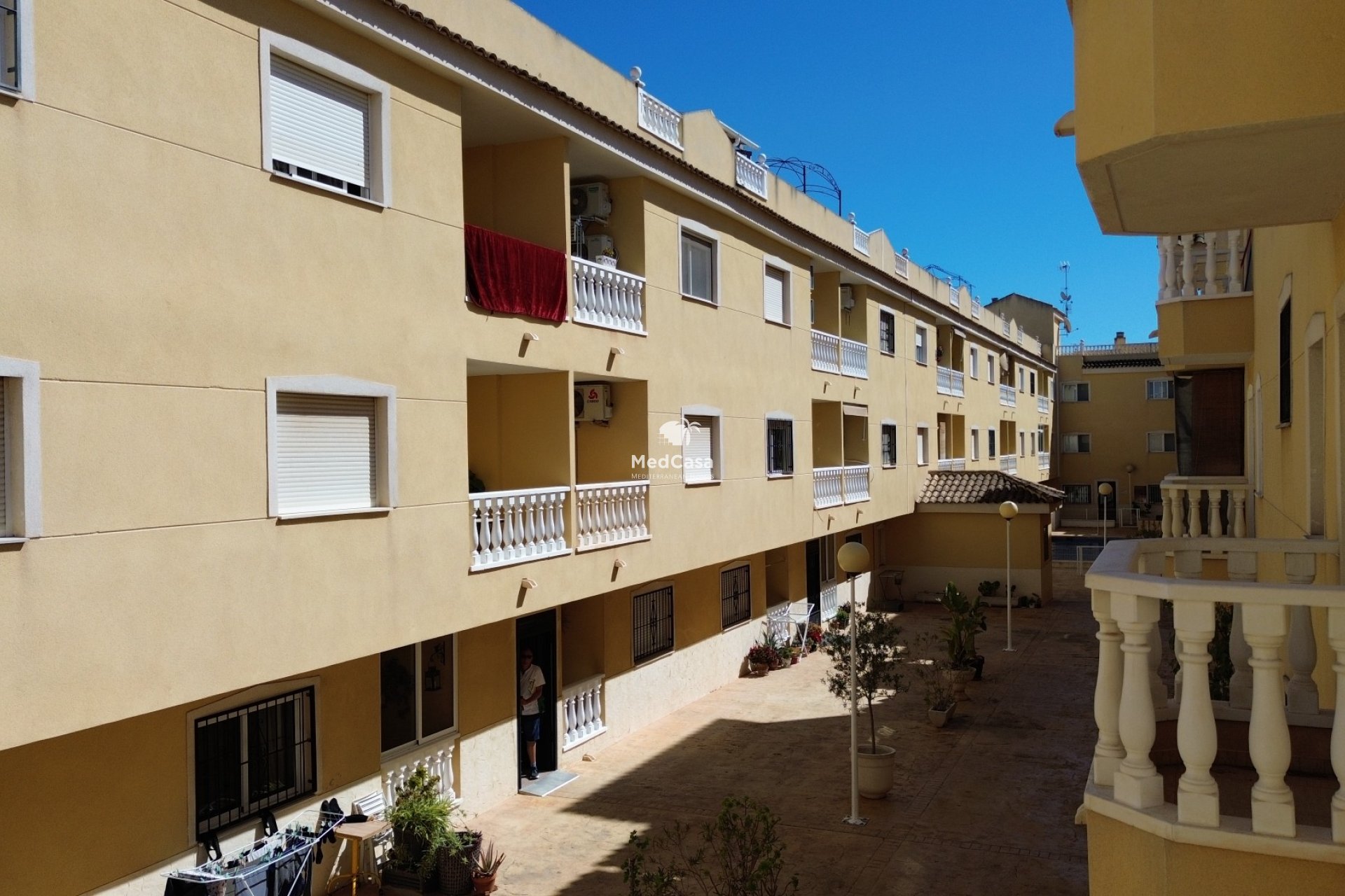 Resale - Apartment -
Formentera del Segura