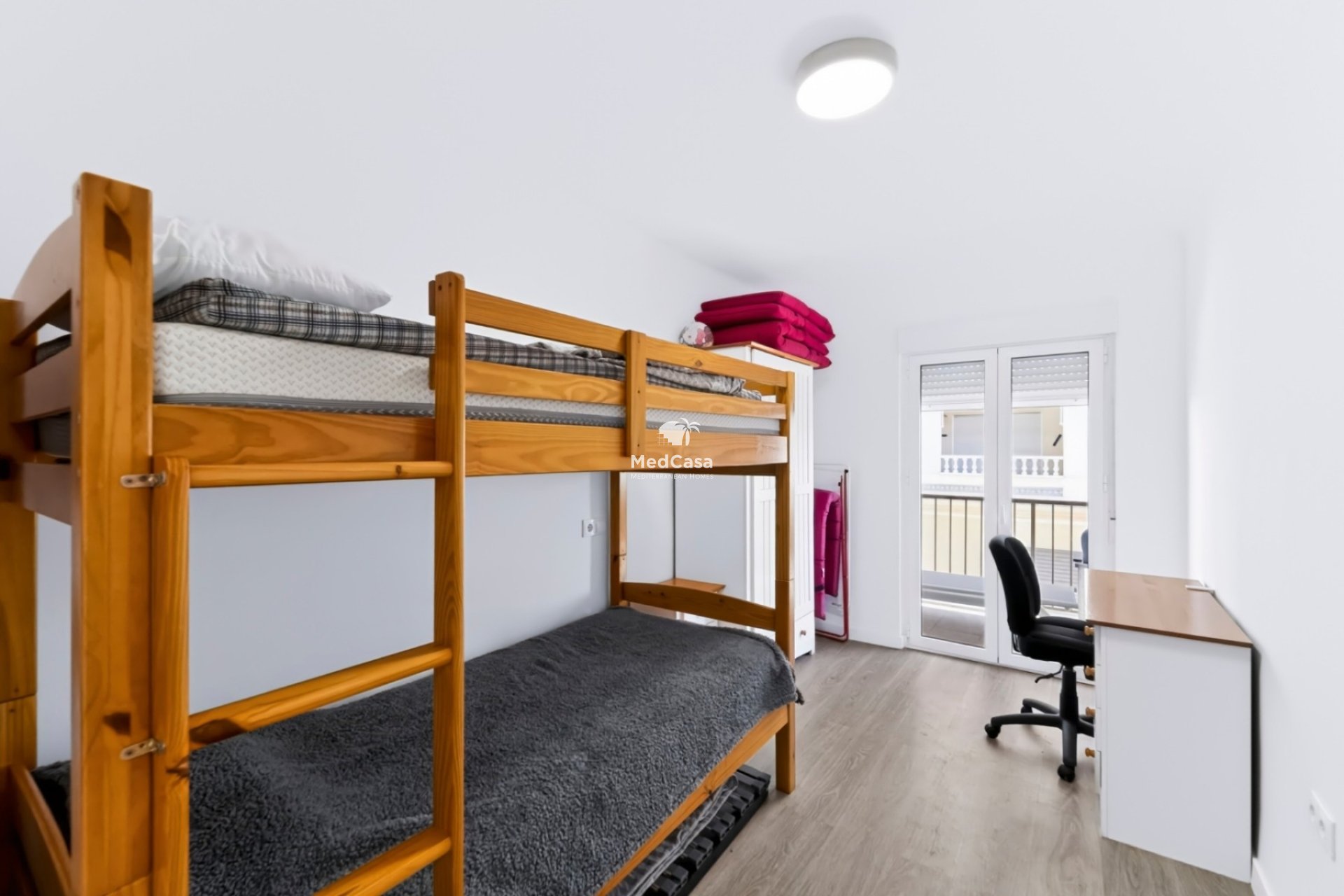 Resale - Apartment -
Guardamar del Segura - Center