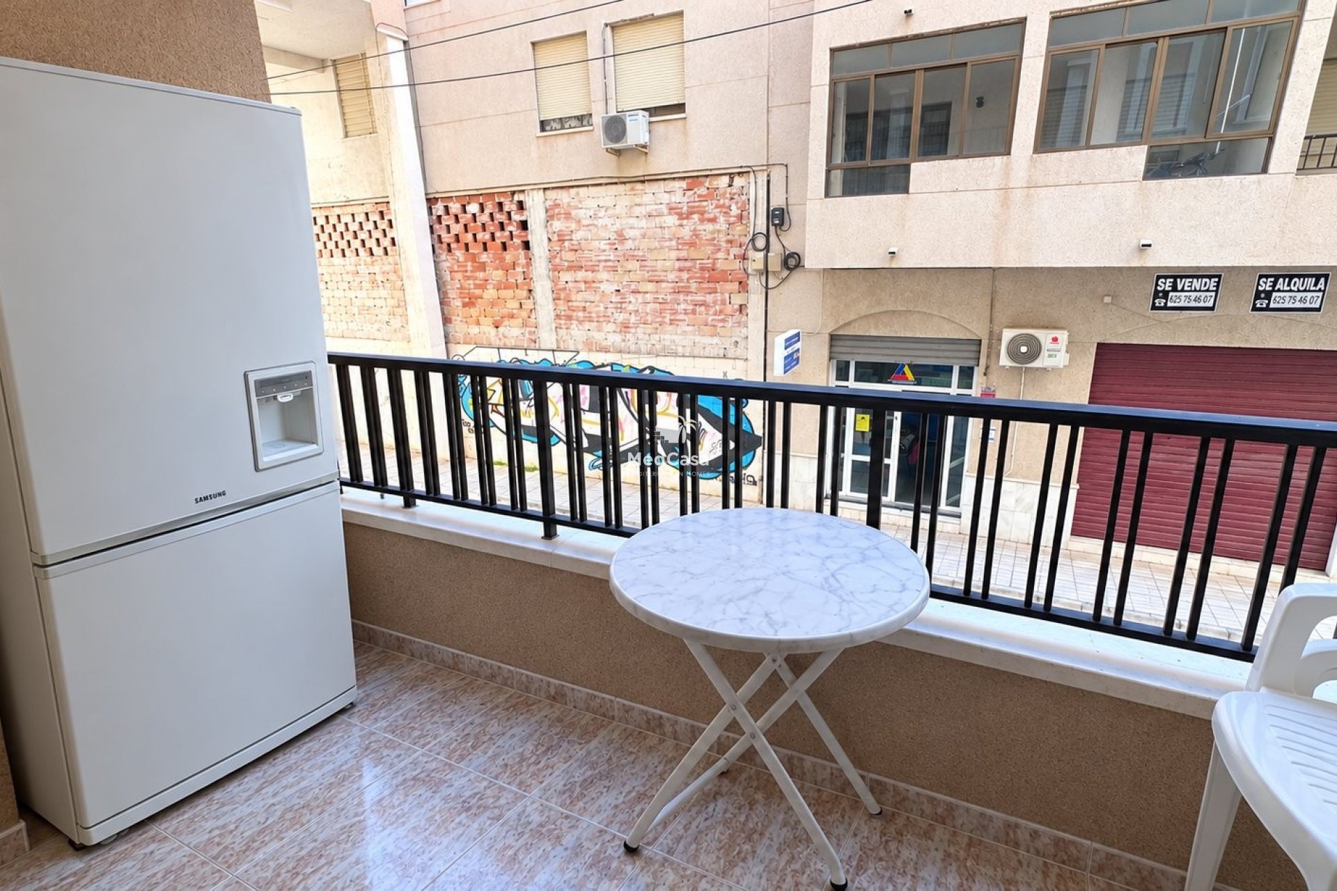 Resale - Apartment -
Guardamar del Segura - Center