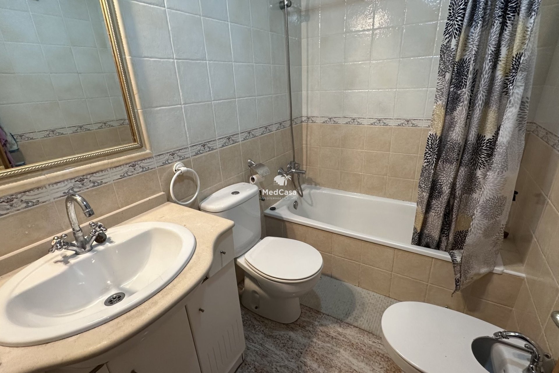 Resale - Apartment -
Guardamar del Segura - Center