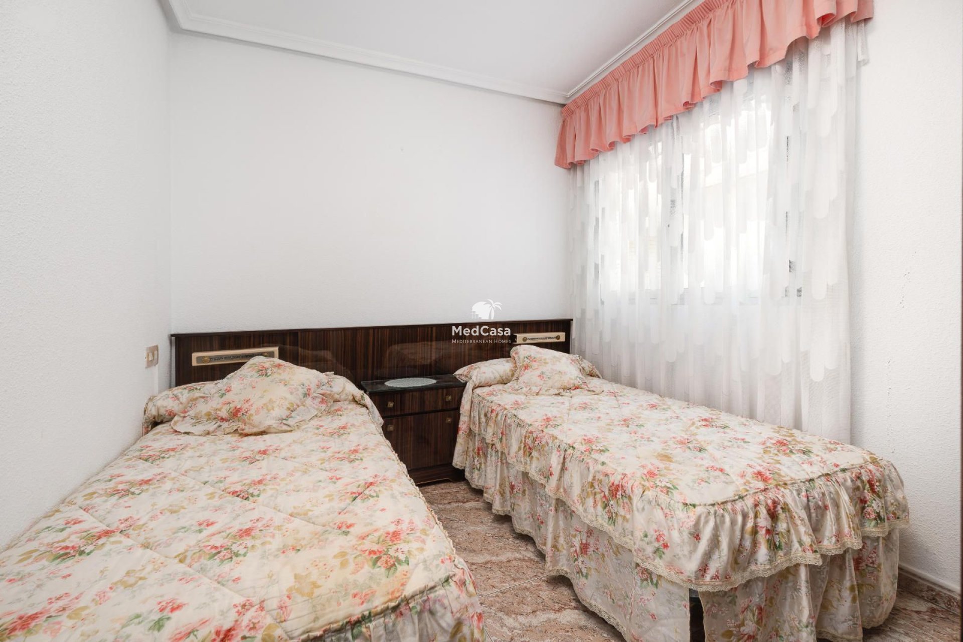Resale - Apartment -
Guardamar del Segura - CENTRO