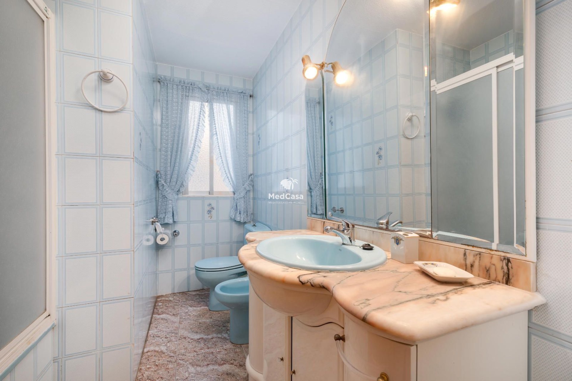 Resale - Apartment -
Guardamar del Segura - CENTRO