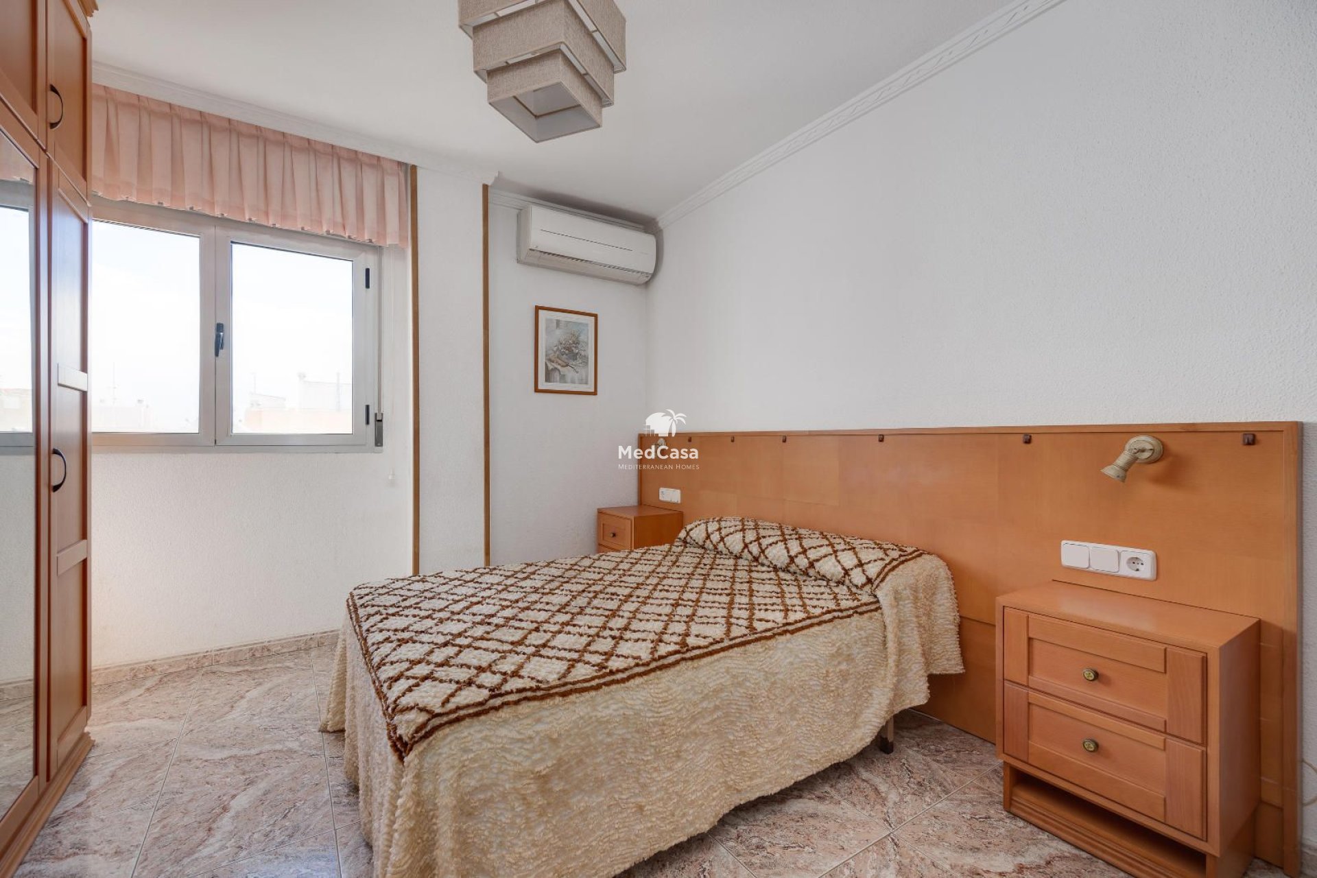 Resale - Apartment -
Guardamar del Segura - CENTRO
