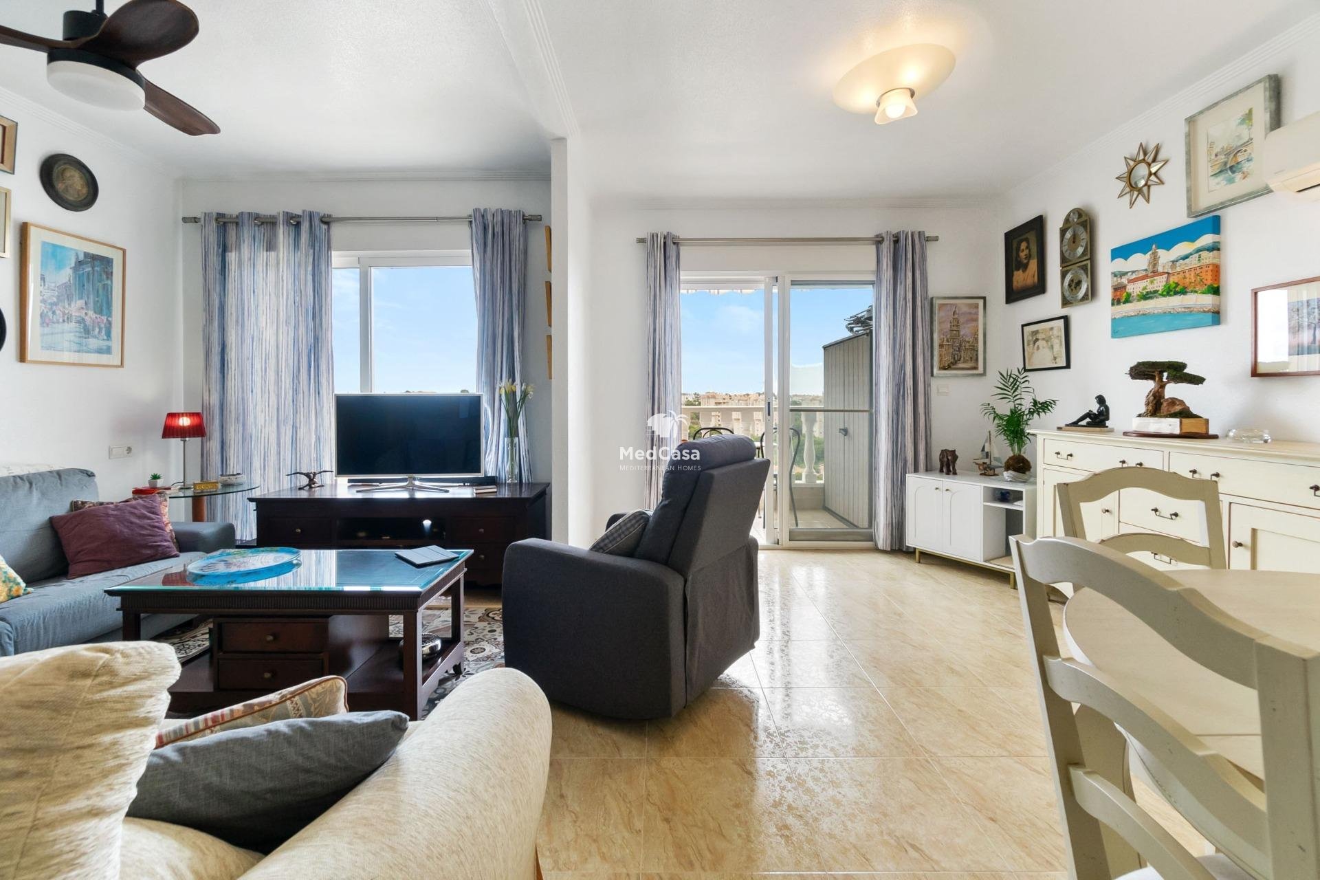 Resale - Apartment -
Orihuela Costa - Campoamor