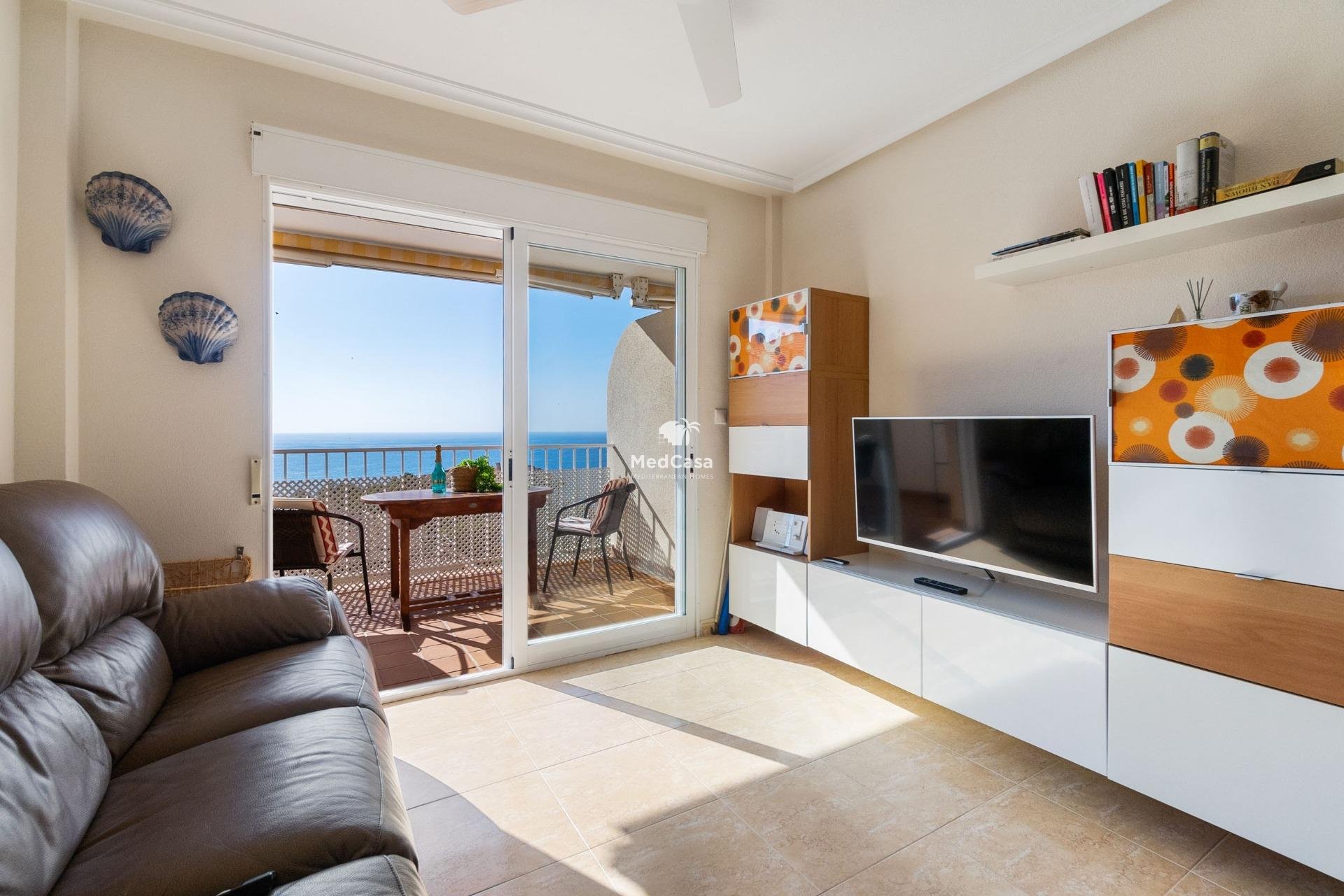 Resale - Apartment -
Orihuela Costa - Campoamor