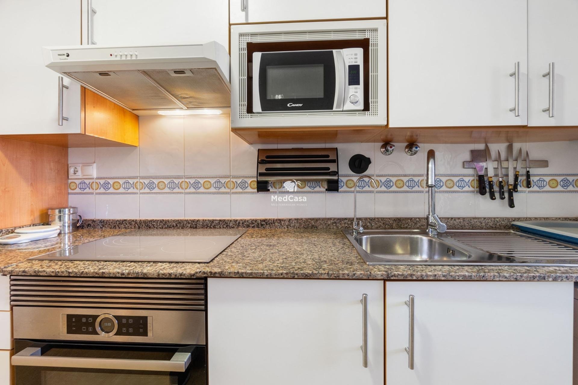 Resale - Apartment -
Orihuela Costa - Campoamor