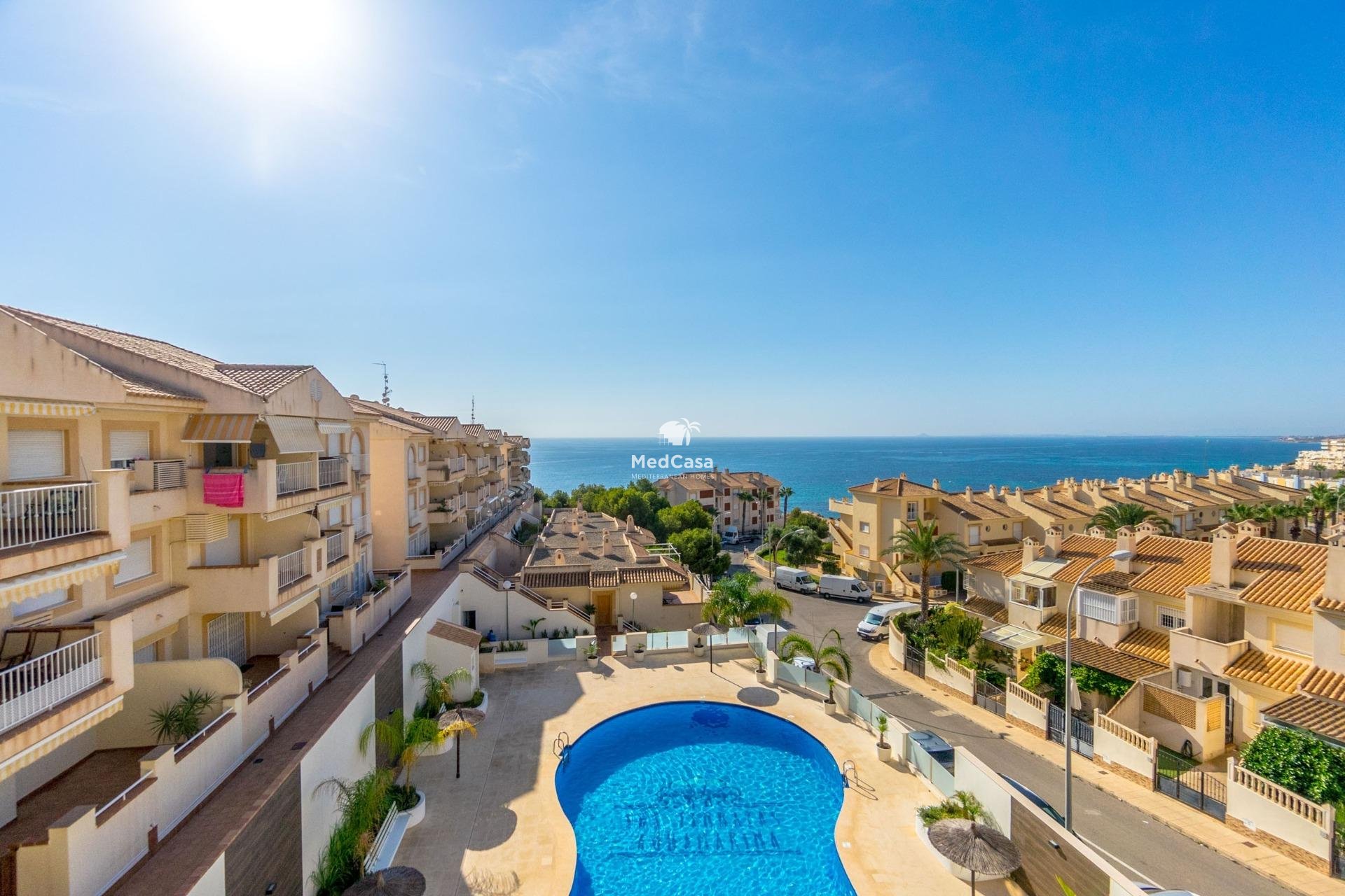 Resale - Apartment -
Orihuela Costa - Campoamor