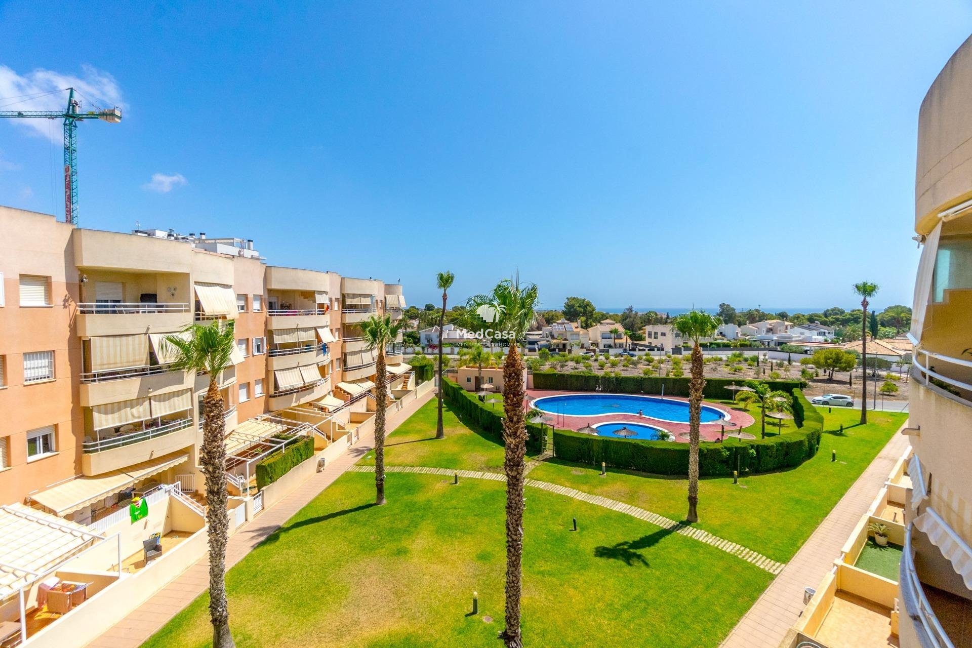 Resale - Apartment -
Orihuela Costa - Campoamor