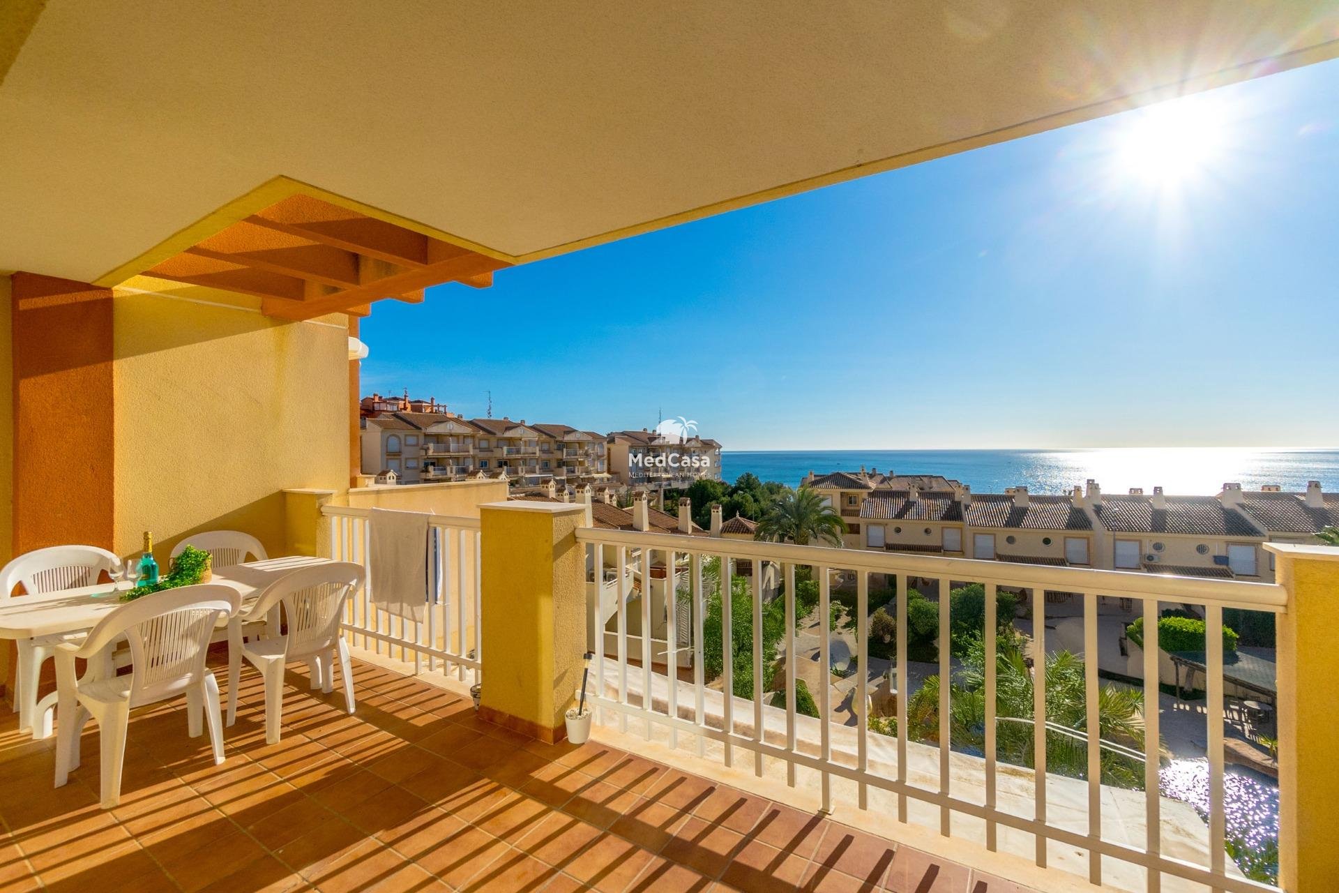 Resale - Apartment -
Orihuela Costa - Campoamor