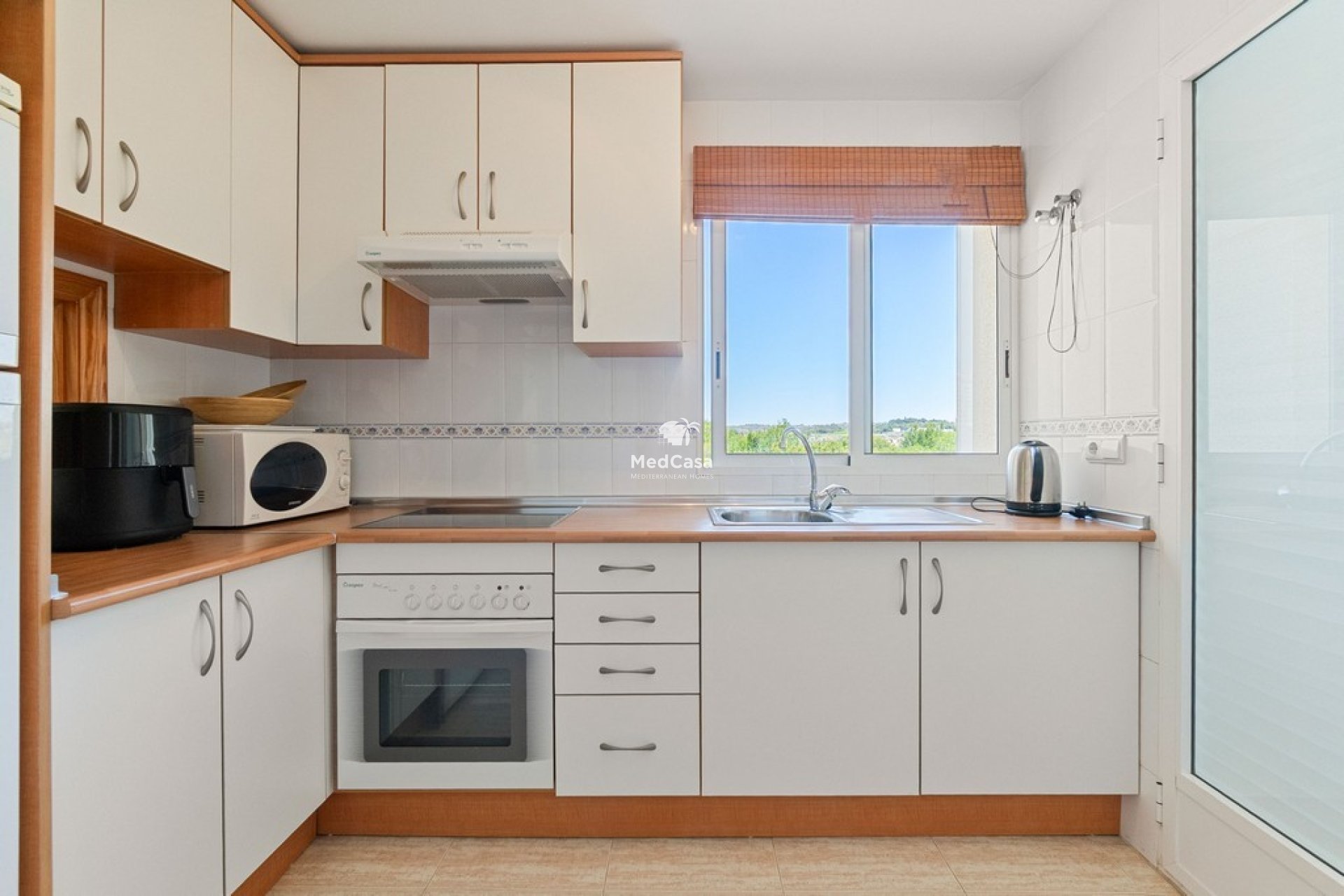 Resale - Apartment -
Orihuela Costa - Campoamor