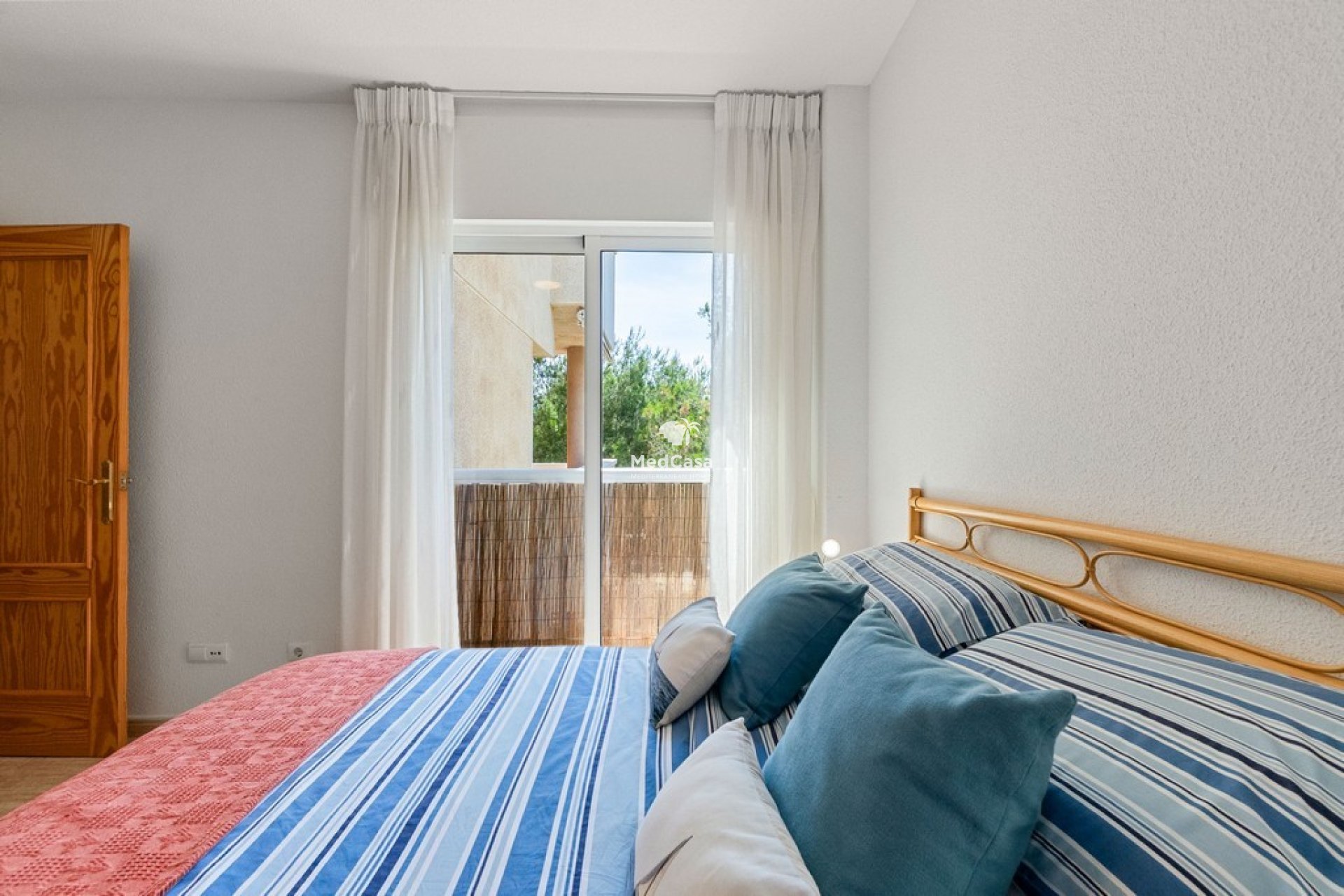 Resale - Apartment -
Orihuela Costa - Campoamor