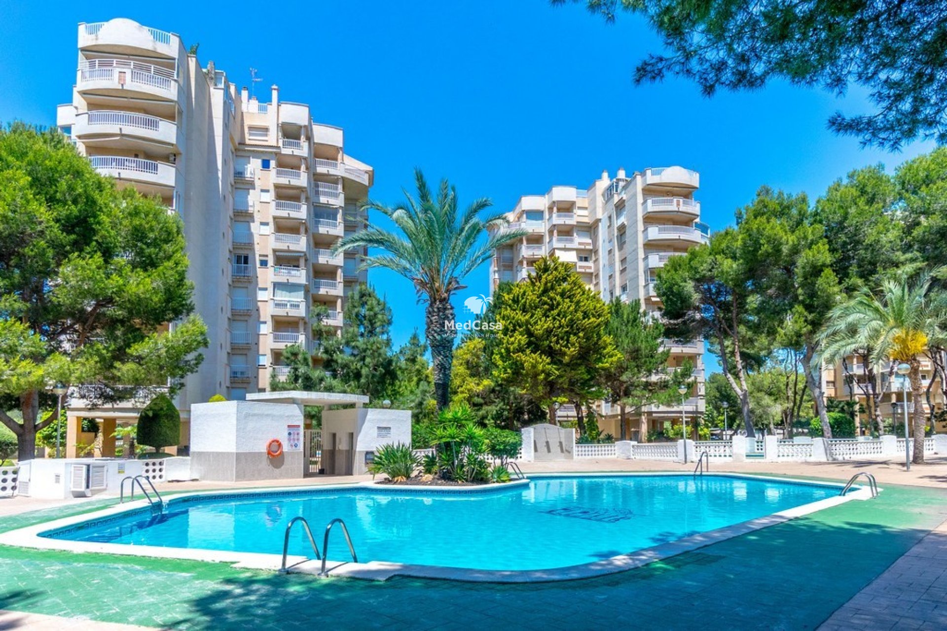 Resale - Apartment -
Orihuela Costa - Campoamor