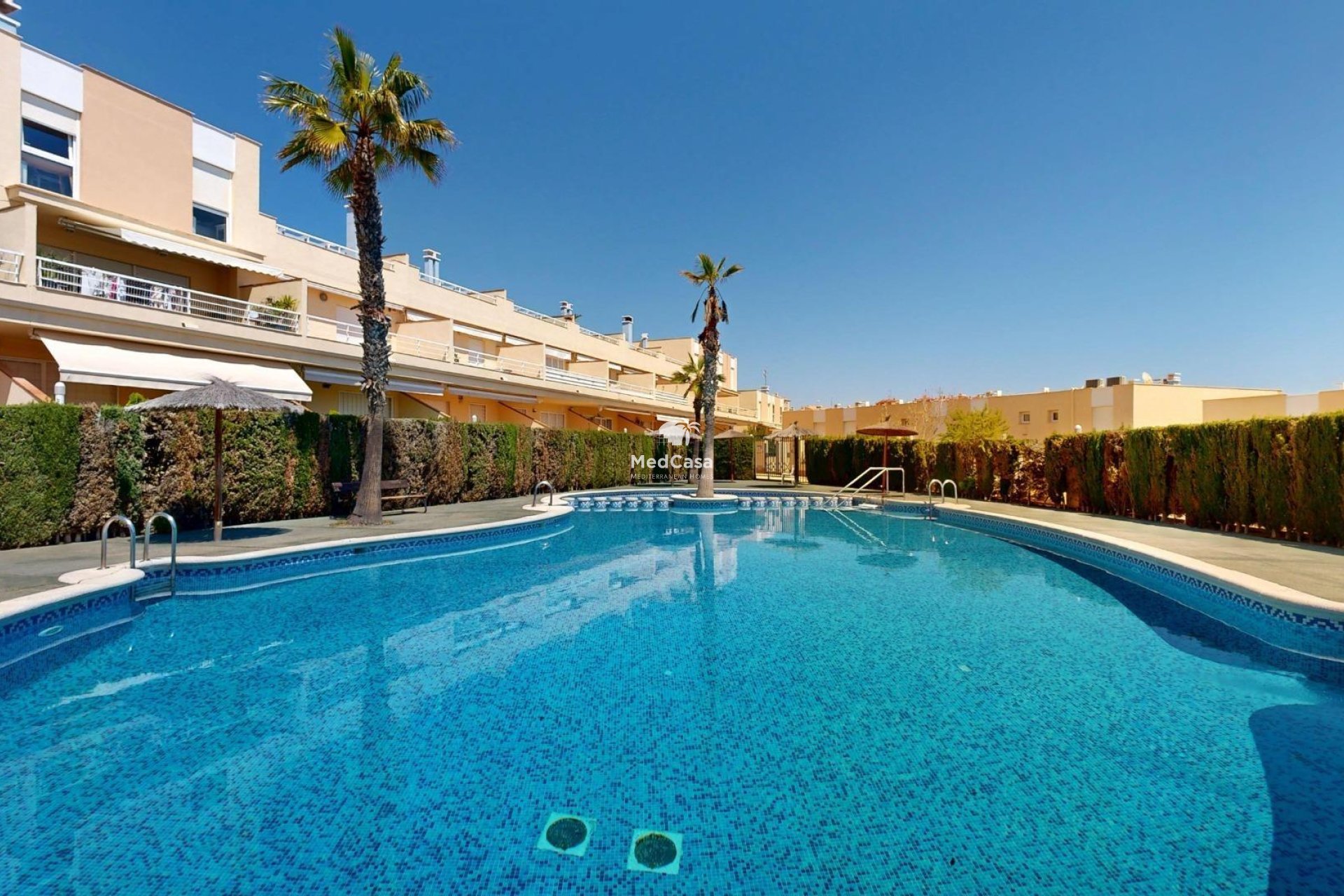 Resale - Apartment -
Orihuela Costa - Campoamor