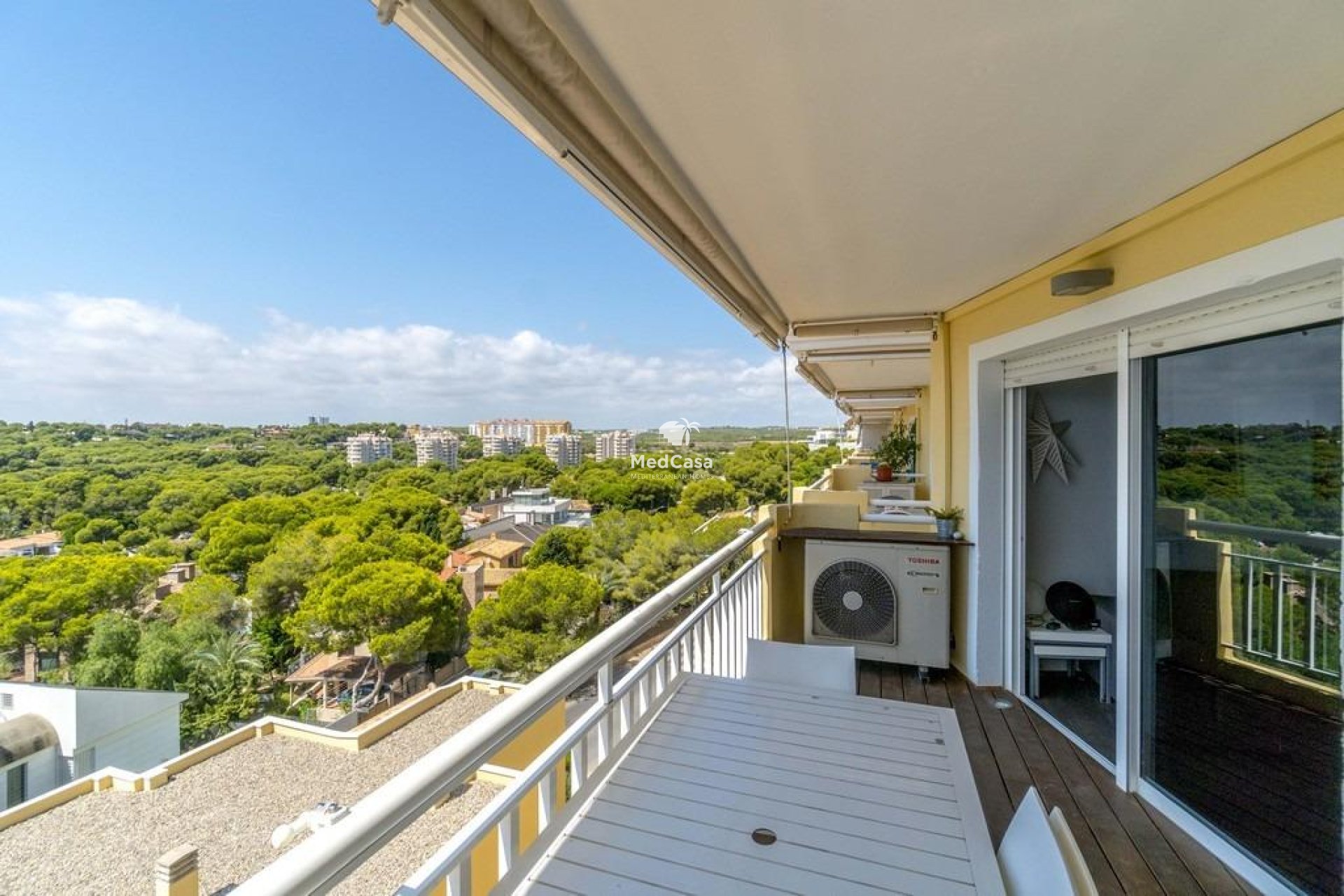Resale - Apartment -
Orihuela Costa - Campoamor